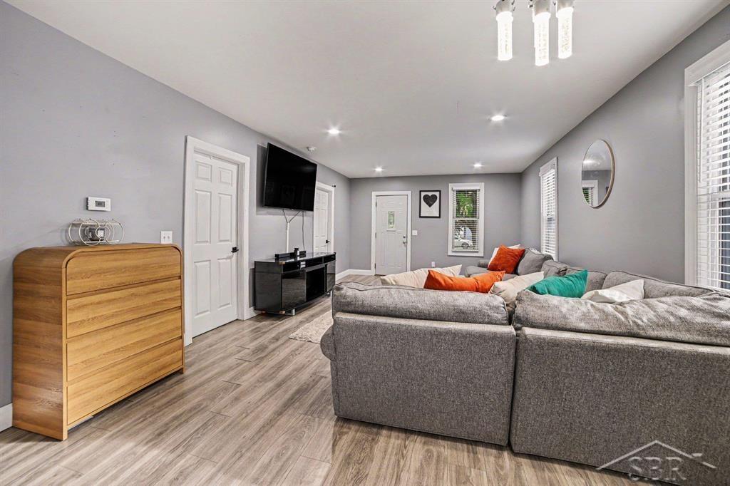 Photo 4 of Single family home for sale at 2007 18th Street, Bay City, MI 48708 | MLS# 61050221811 | Listing updated on 2026-09-15