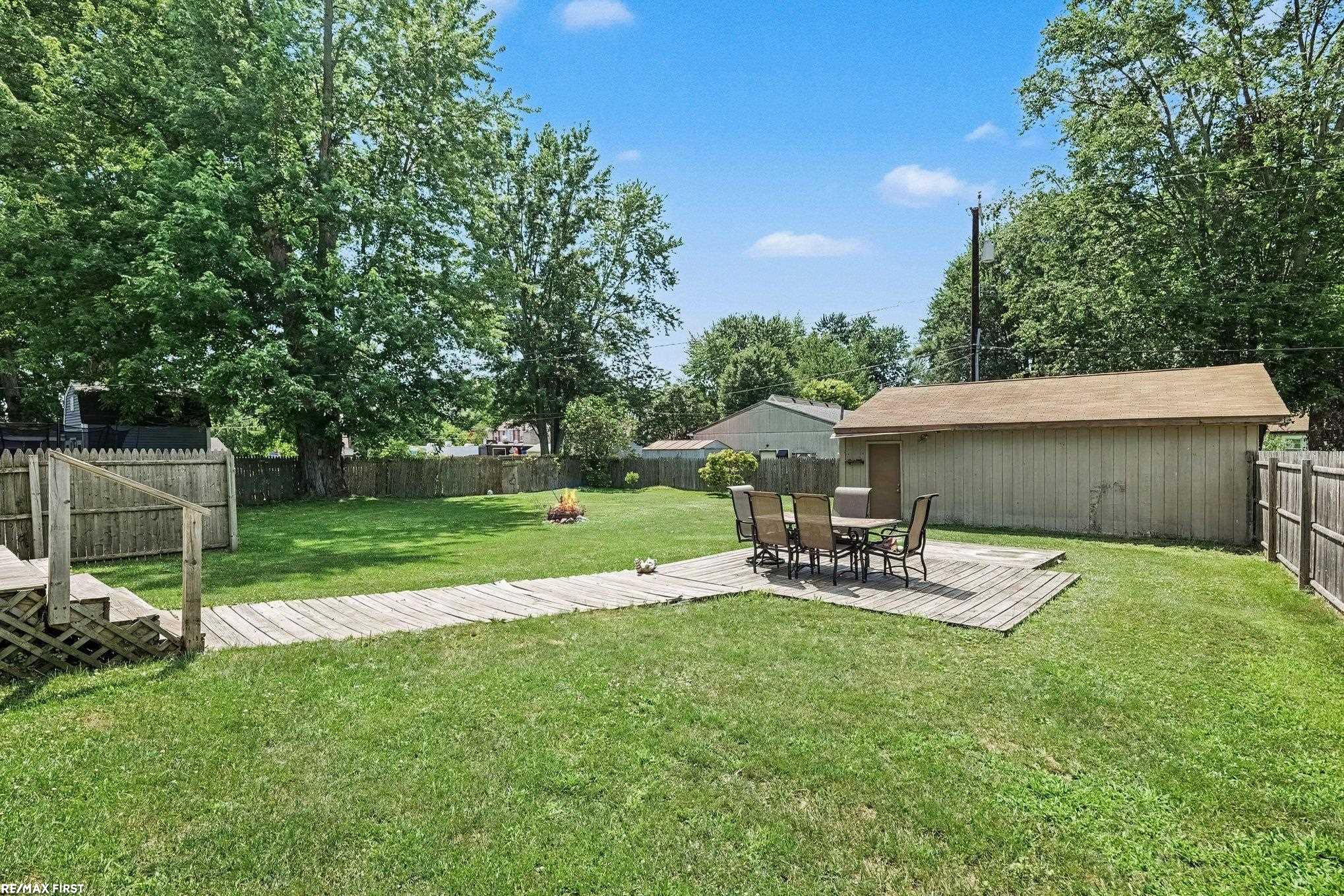 Photo 3 of Single family home for sale at 9642 Meadowbrook St, Clay, MI 48001 | MLS# 58050221813 | Listing updated on 2026-09-15