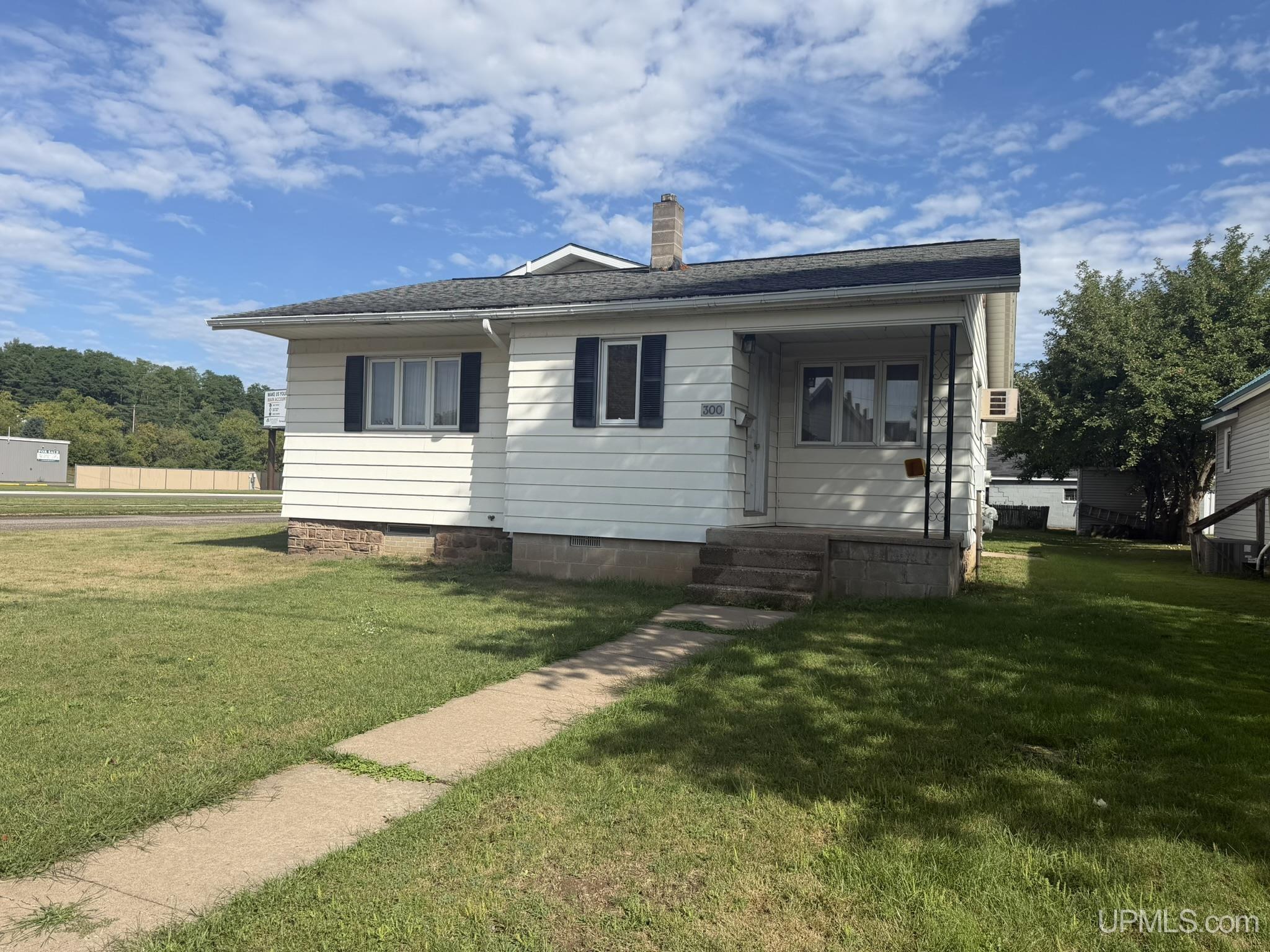 Photo 1 of Multi family home for sale at 300 E Smith St, Iron Mountain, MI 49801 | MLS# 50221817 | Listing updated on 2026-09-15
