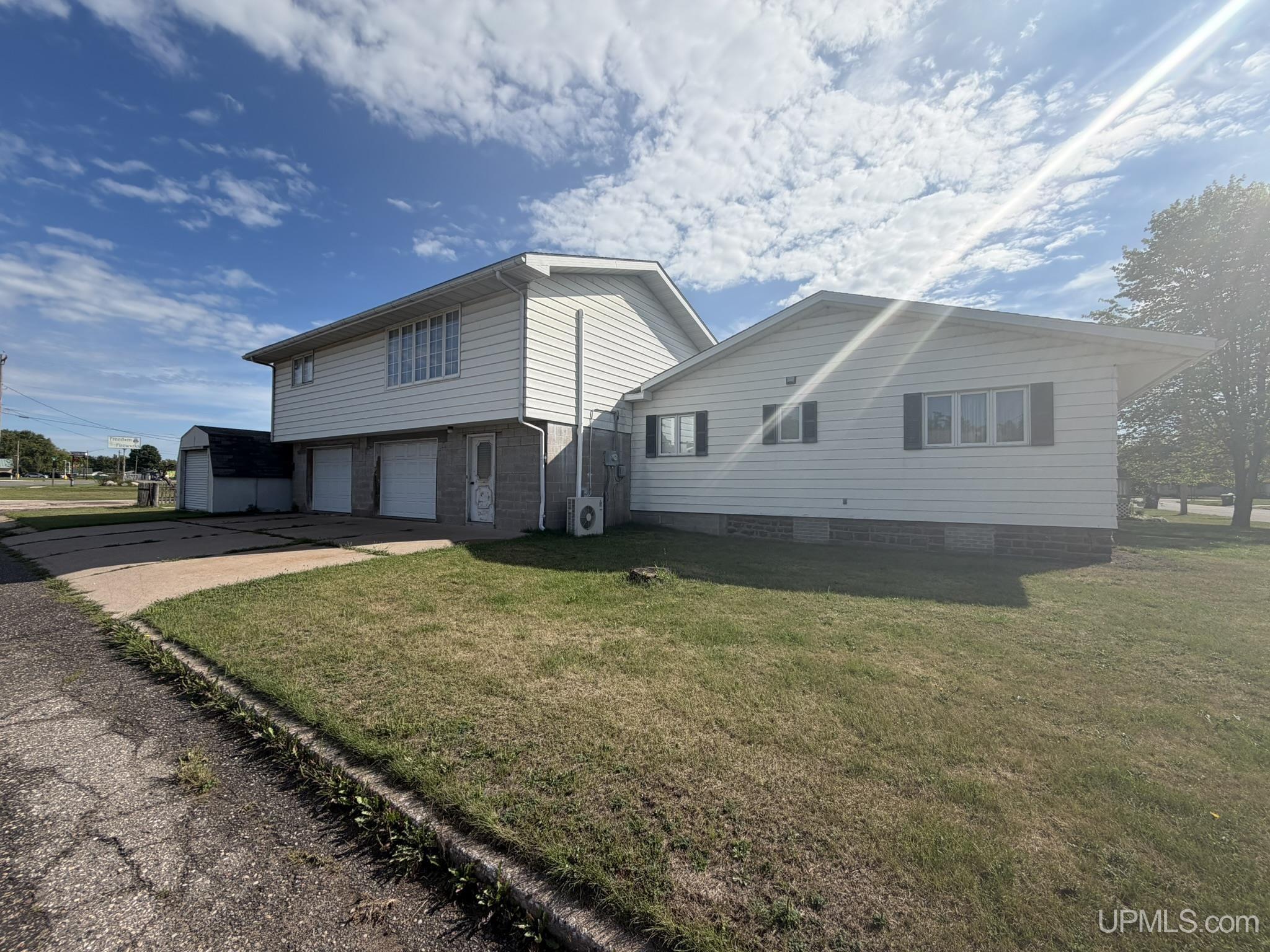 Photo 2 of Multi family home for sale at 300 E Smith St, Iron Mountain, MI 49801 | MLS# 50221817 | Listing updated on 2026-09-15
