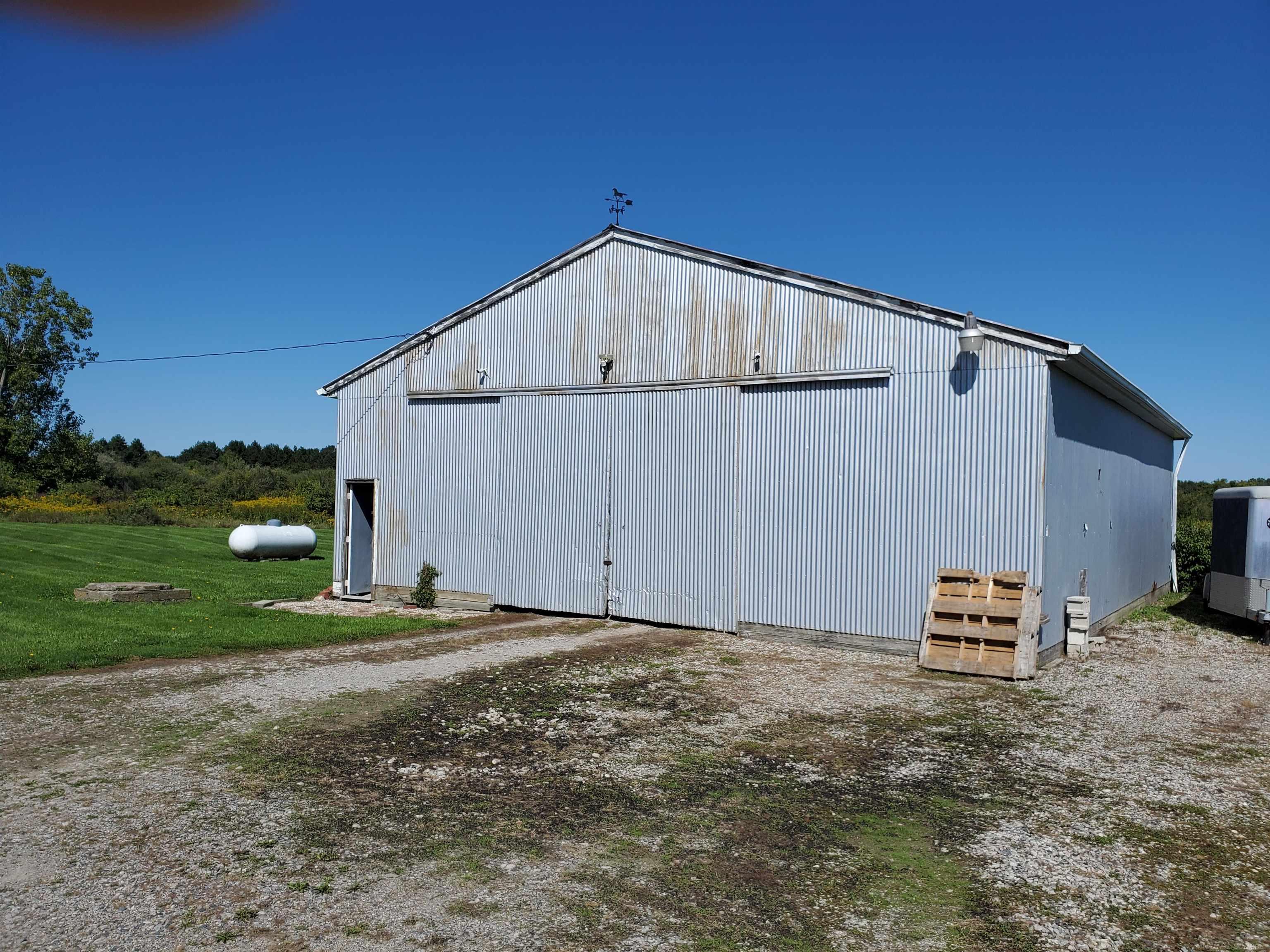 Photo 4 of Single family home for sale at 5555 Gardner Line Rd, Croswell, MI 48422 | MLS# 58050221826 | Listing updated on 2026-09-17