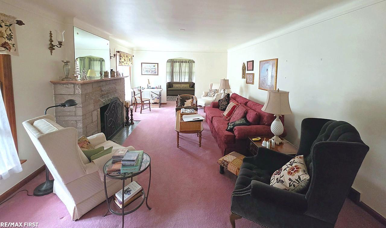 Photo 3 of Single family home for sale at 543 Vernier Rd, Grosse Pointe Woods, MI 48236 | MLS# 58050221832 | Listing updated on 2026-09-17