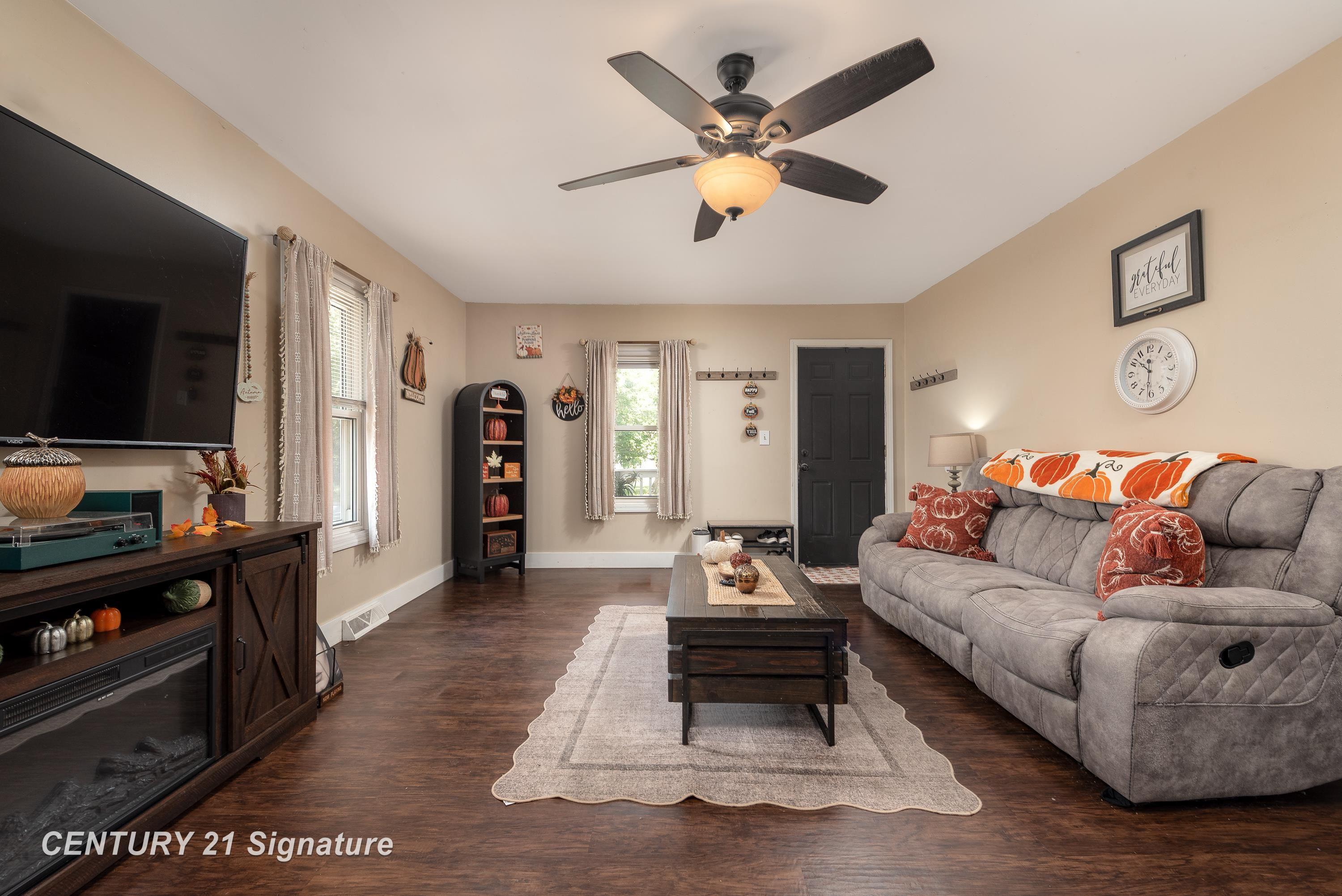 Photo 3 of Single family home for sale at 1310 State Sta, Midland, MI 48640 | MLS# 61050221834 | Listing updated on 2026-09-15