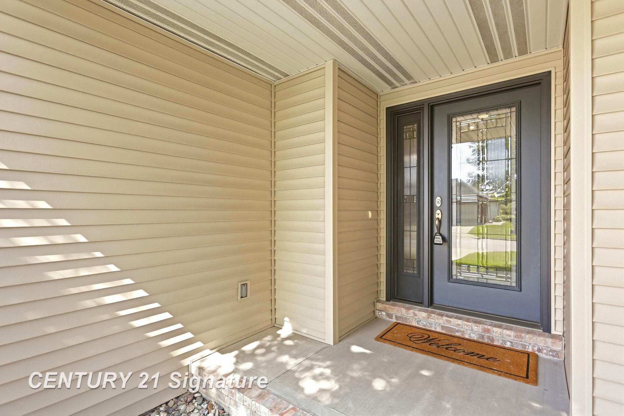 Listing Photo 5 - Condo for sale in building located at 3014 Mackinaw Mdws Dr, Saginaw, MI 48603