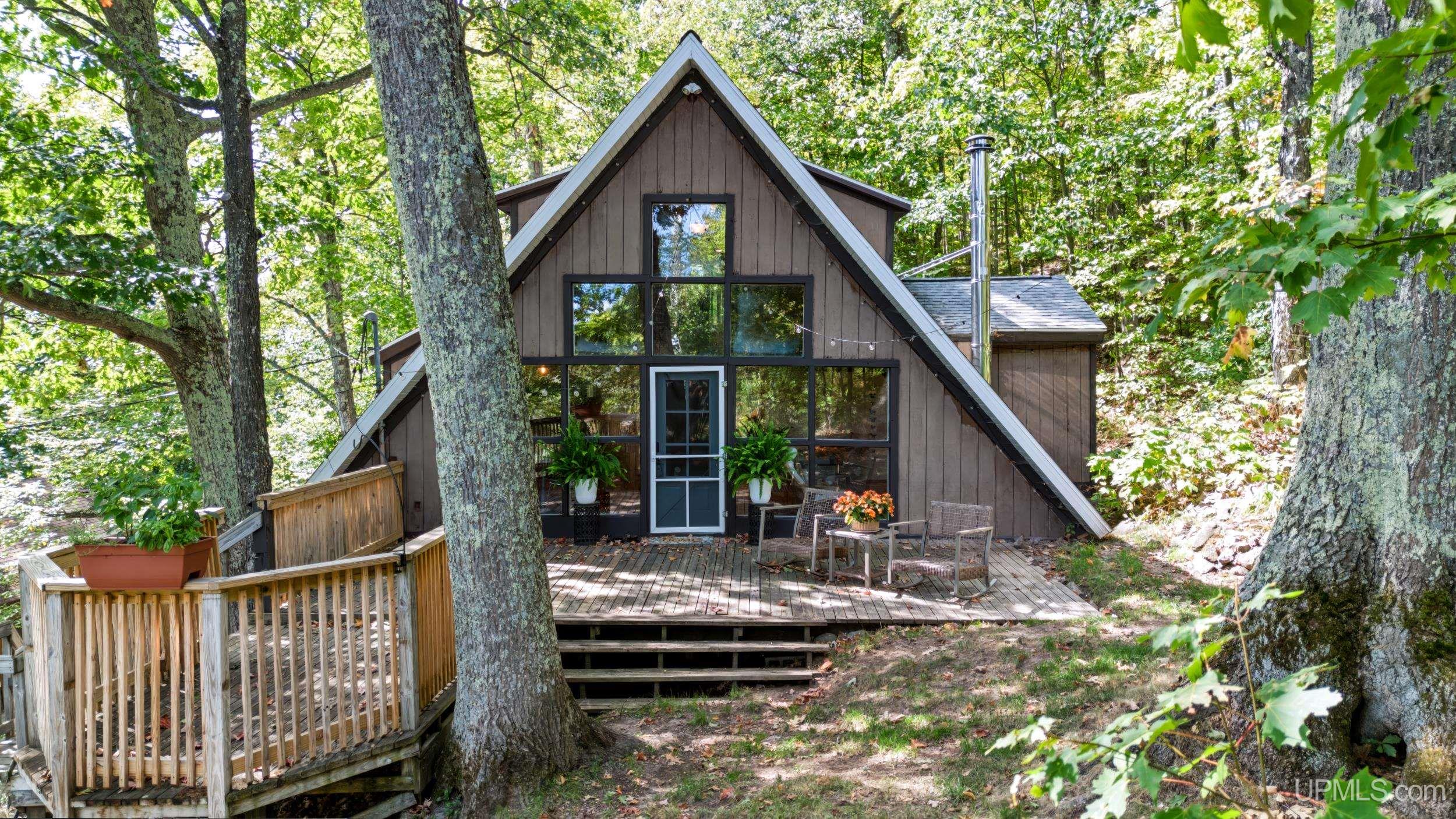 Photo 1 of Single family home for sale at 559 State Hwy M553, Marquette, MI 49855 | MLS# 50221854 | Listing updated on 2026-09-16