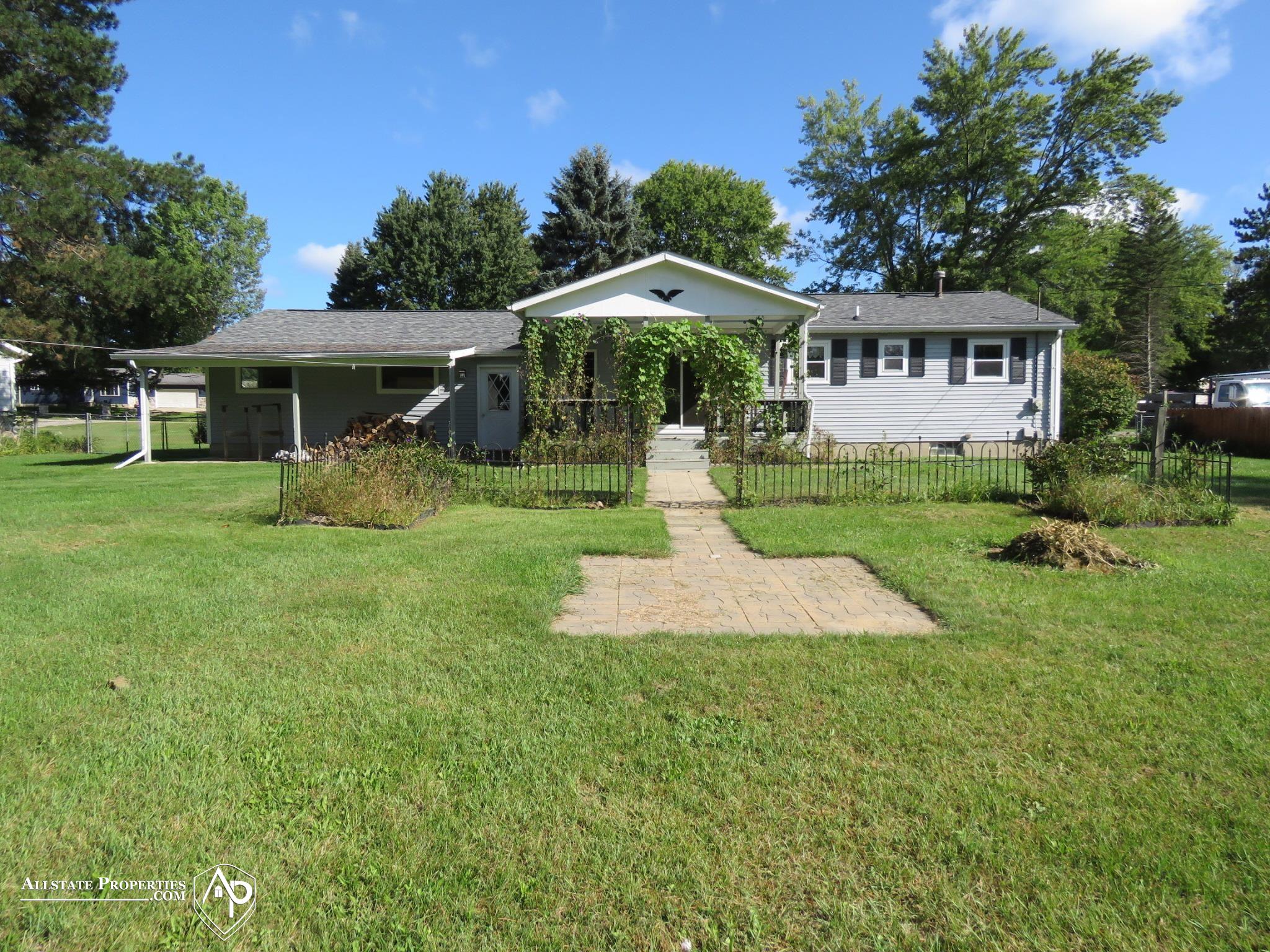 Photo 3 of Single family home for sale at 2540 David Ln, Lapeer, MI 48446 | MLS# 5050221857 | Listing updated on 2026-09-29