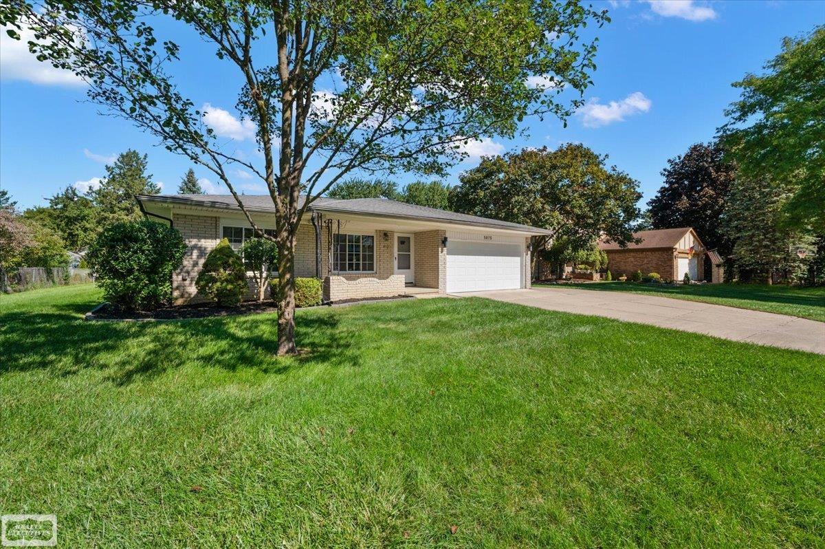 Photo 3 of Single family home for sale at 5075 Caraway Dr, Sterling Heights, MI 48314 | MLS# 58050221871 | Listing updated on 2026-09-16