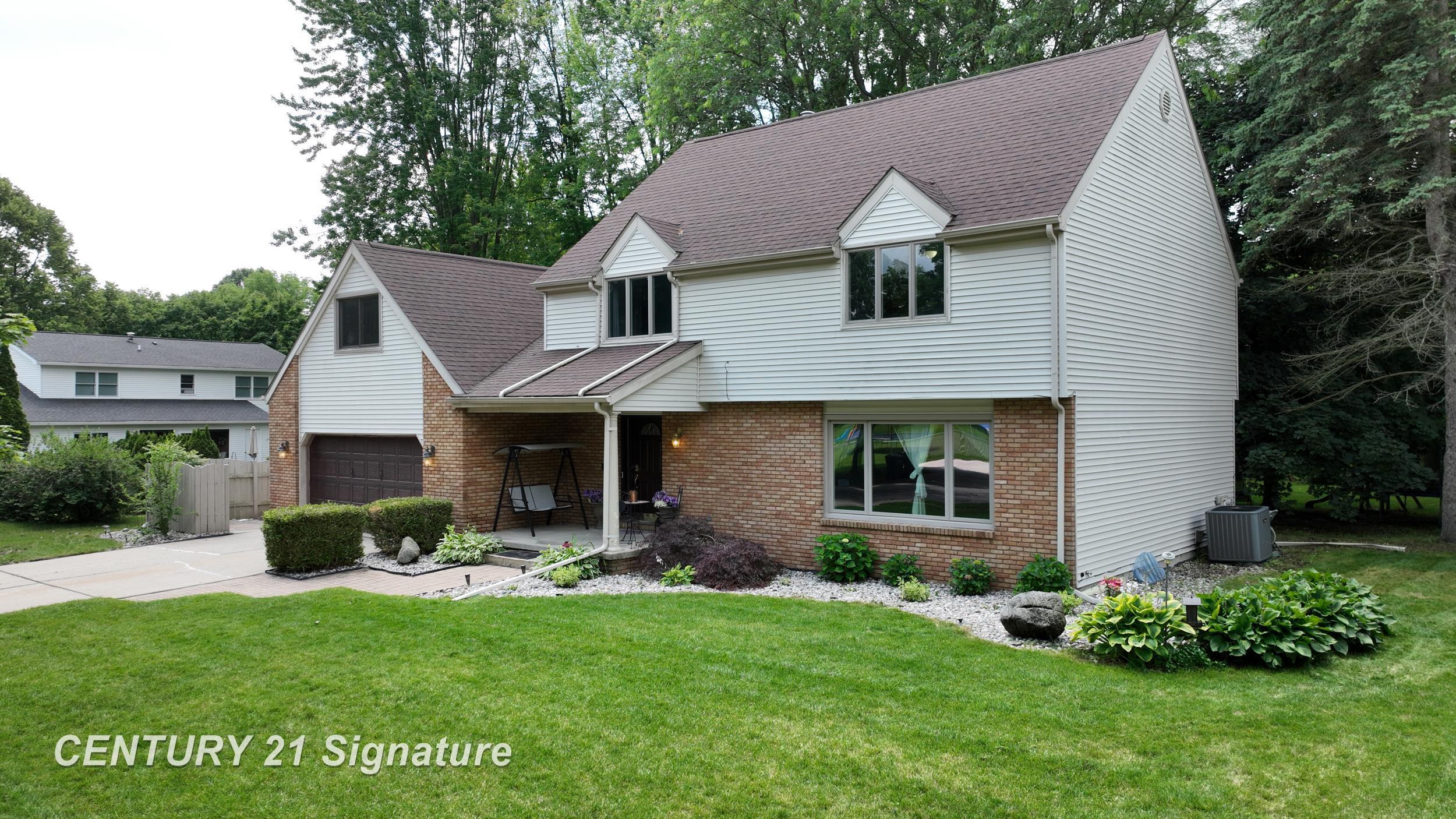 Photo 1 of Single family home for sale at 301 Meyfield Ln, Midland, MI 48640 | MLS# 61050221888 | Listing updated on 2026-09-16