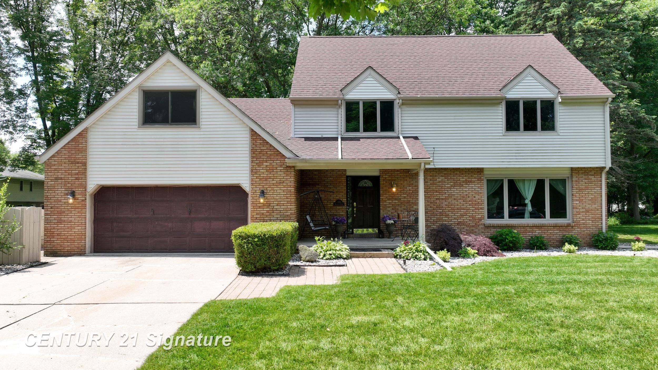 Photo 2 of Single family home for sale at 301 Meyfield Ln, Midland, MI 48640 | MLS# 61050221888 | Listing updated on 2026-09-16