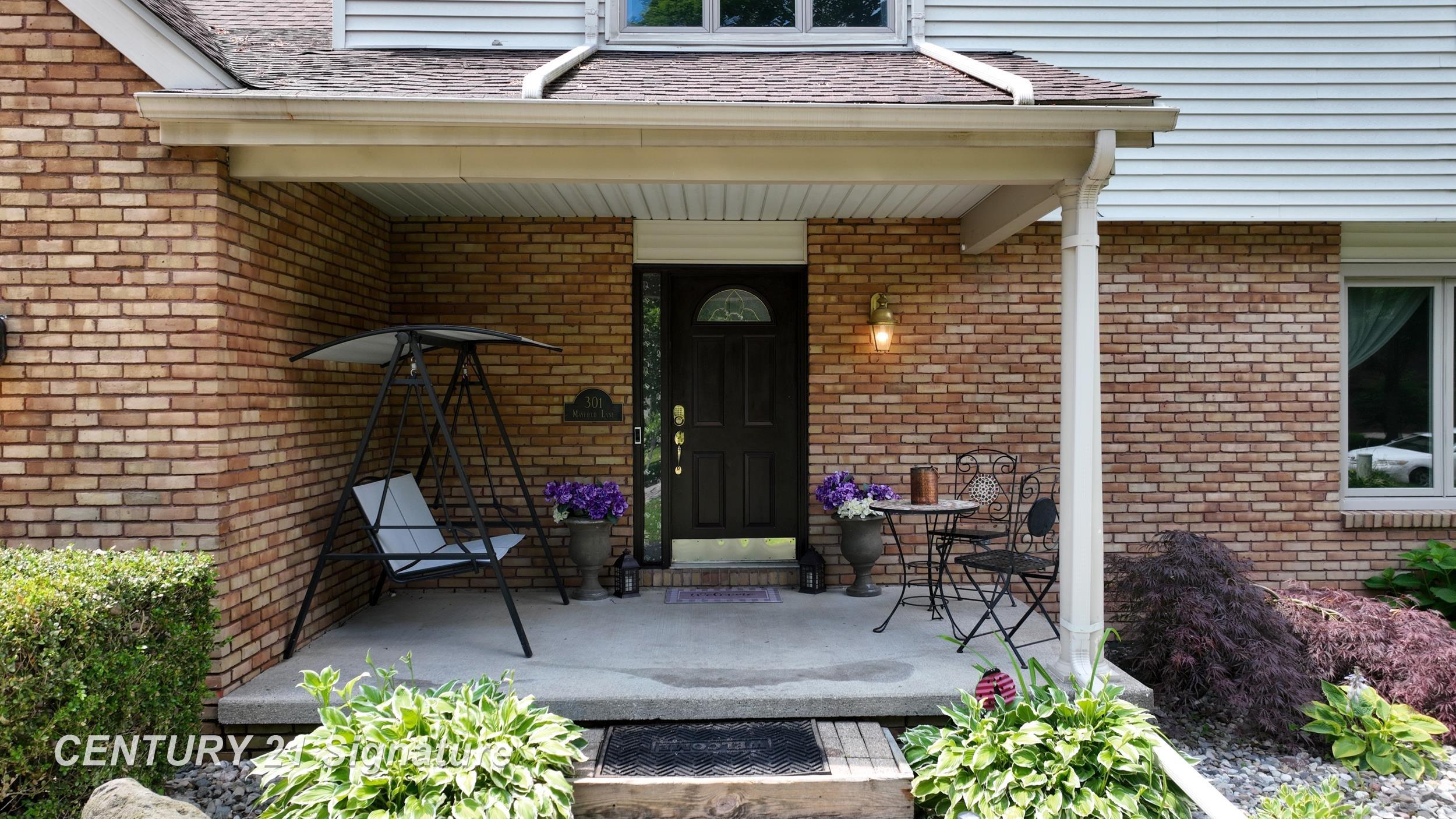 Photo 3 of Single family home for sale at 301 Meyfield Ln, Midland, MI 48640 | MLS# 61050221888 | Listing updated on 2026-09-16