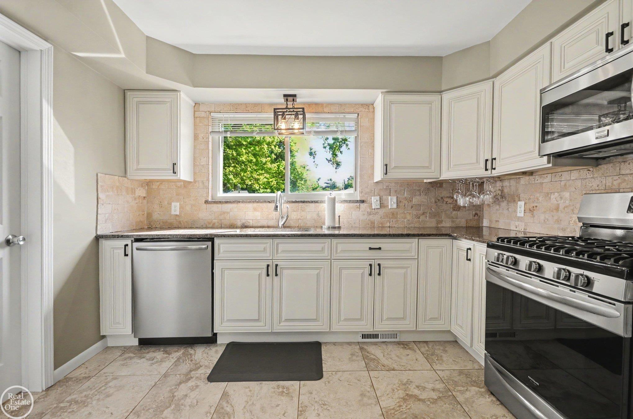 Photo 3 of Single family home for sale at 36157 Capper Dr, Clinton Township, MI 48035 | MLS# 58050221895 | Listing updated on 2026-09-16