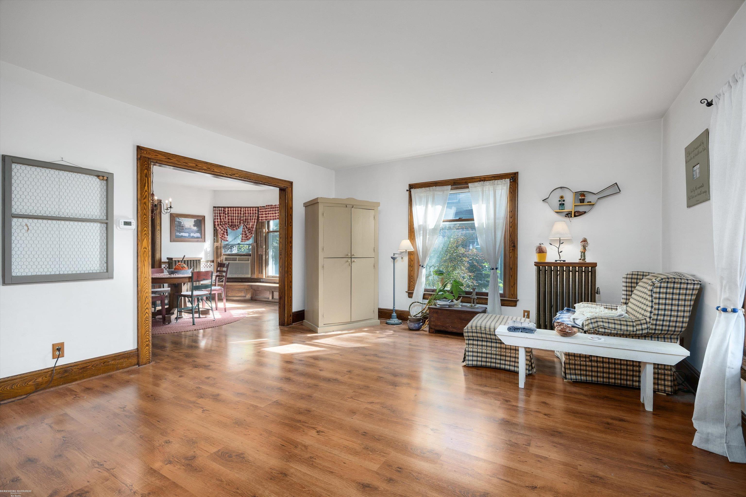 Photo 3 of Single family home for sale at 122 Tillson St, Romeo, MI 48065 | MLS# 58050221898 | Listing updated on 2026-09-16