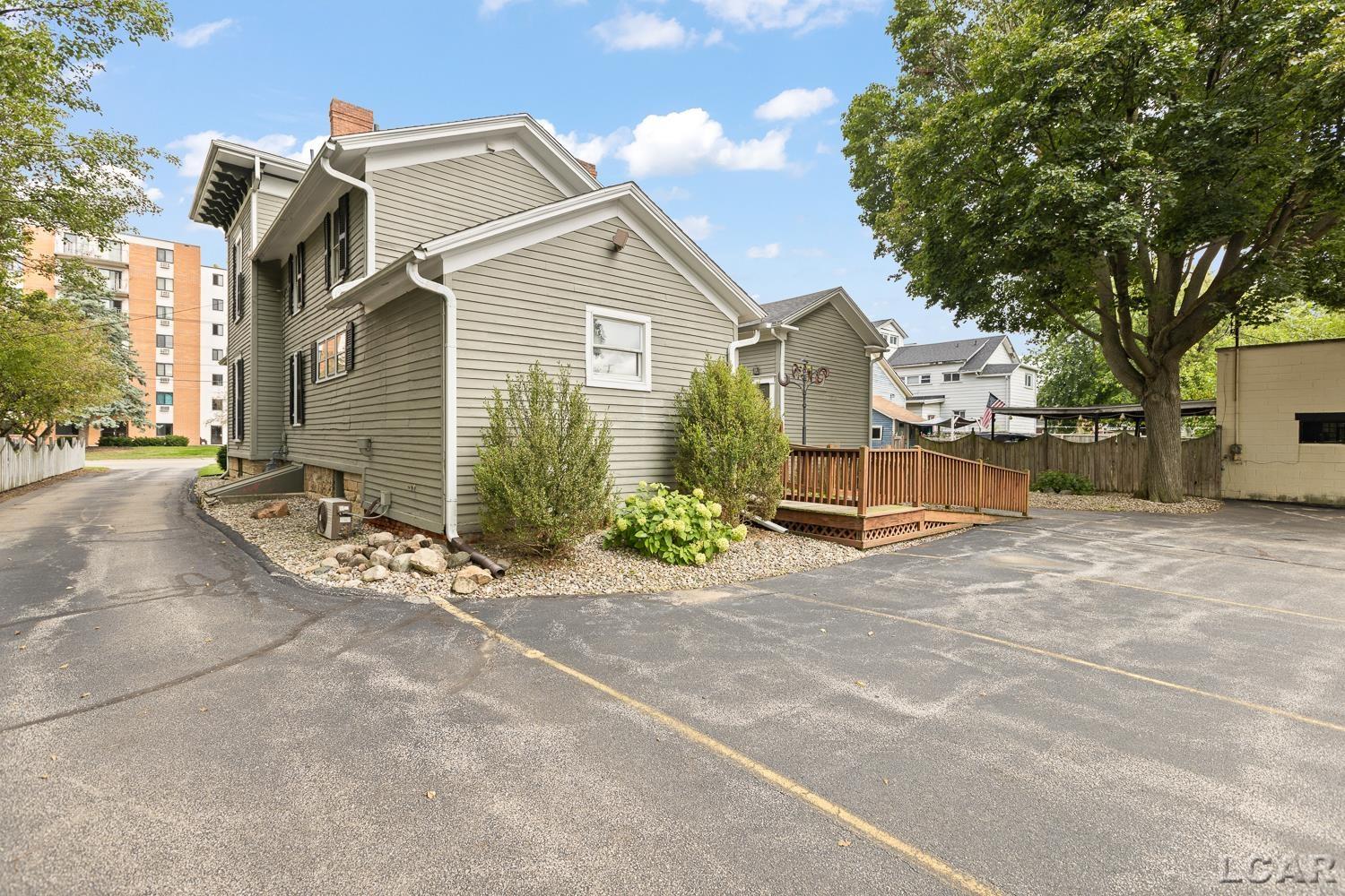 Photo 3 of Single family home for sale at 222 E Maumee St, Adrian, MI 49221 | MLS# 56050221899 | Listing updated on 2026-09-17