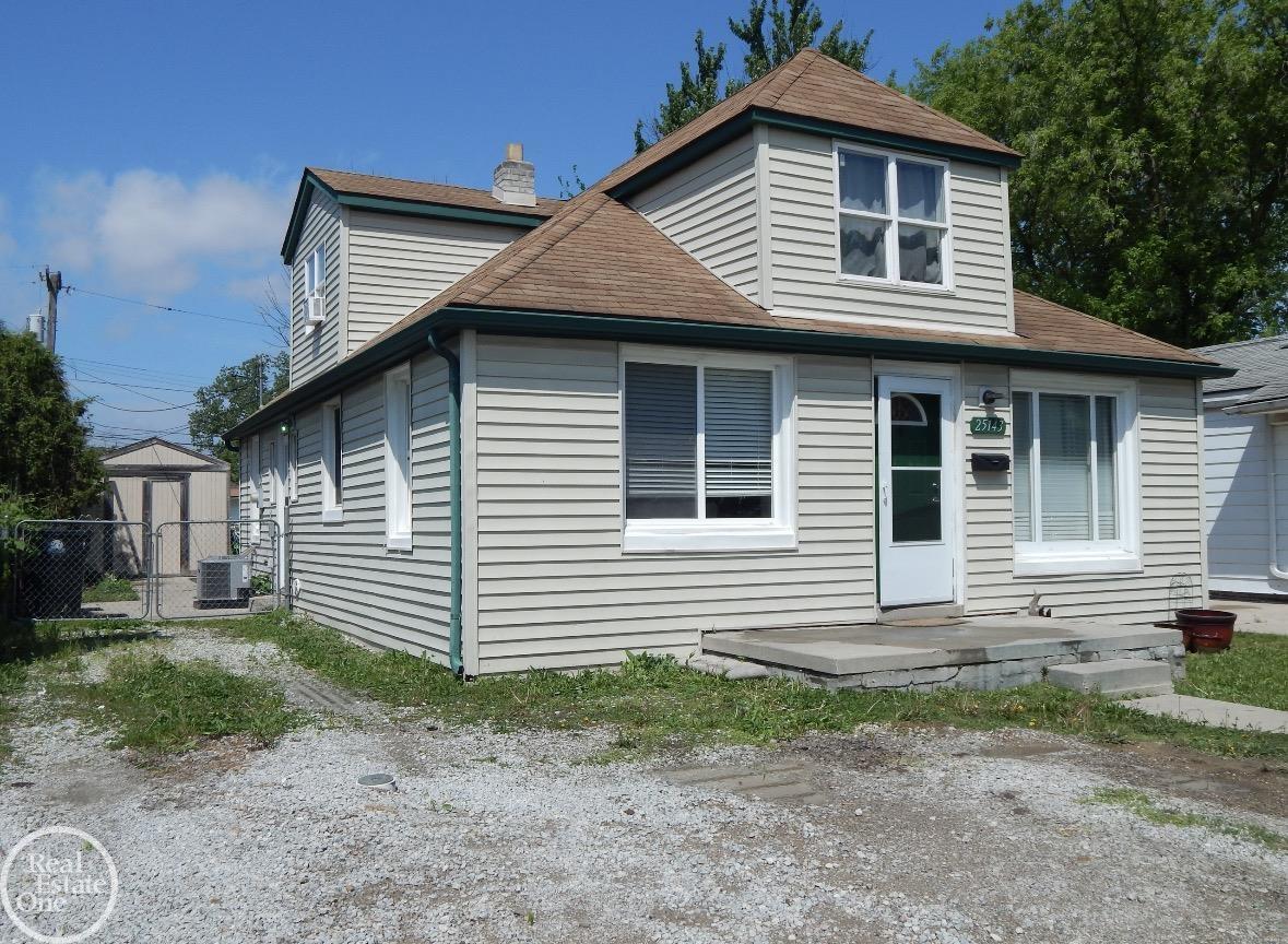 Single family home for sale at 25143 Lawn St, Roseville, MI 48066 | MLS# 58050221910