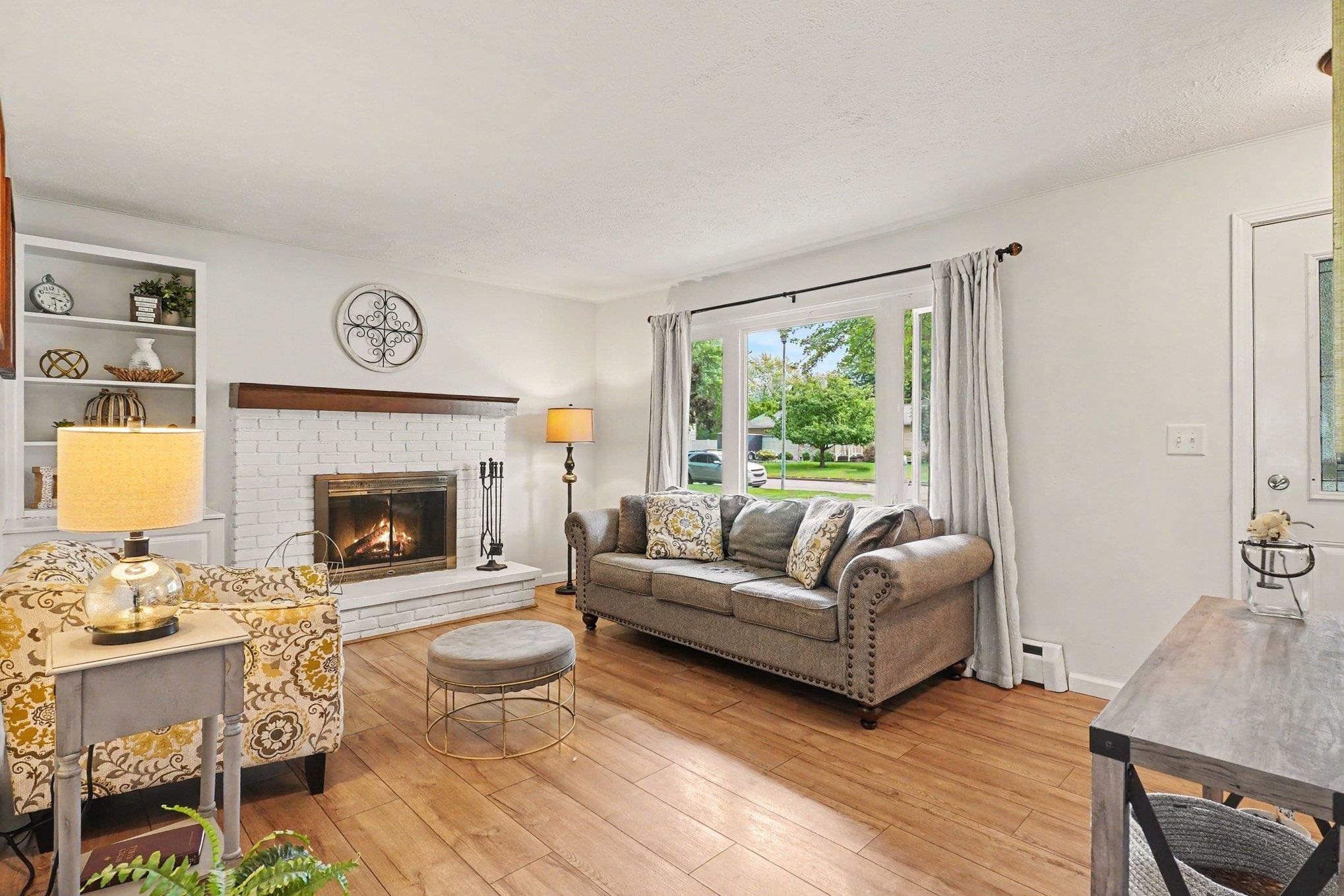 Photo 4 of Sale Pending at 3954 Bush Dr, Bay City, MI 48706 | MLS# 50221918 | Listing updated on 2026-09-25