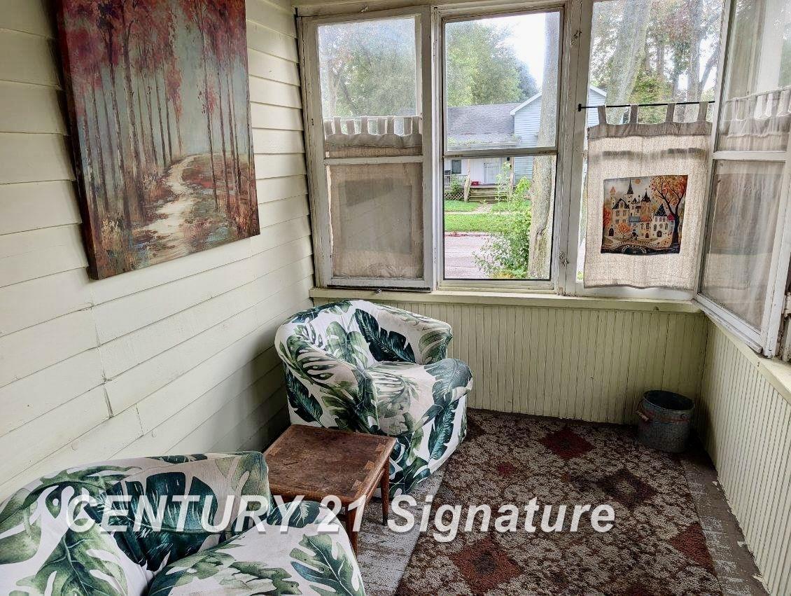Photo 2 of Single family home for sale at 220 S Charles St, Saginaw, MI 48602 | MLS# 61050221922 | Listing updated on 2026-09-16