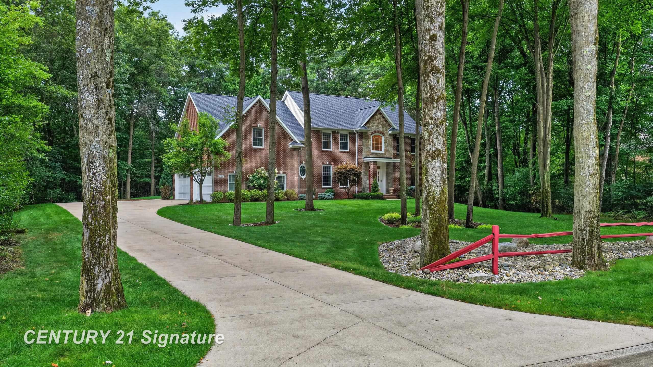Single family home for sale at 2384 E Cardinal Dr, Midland, MI 48642 | MLS# 61050221925