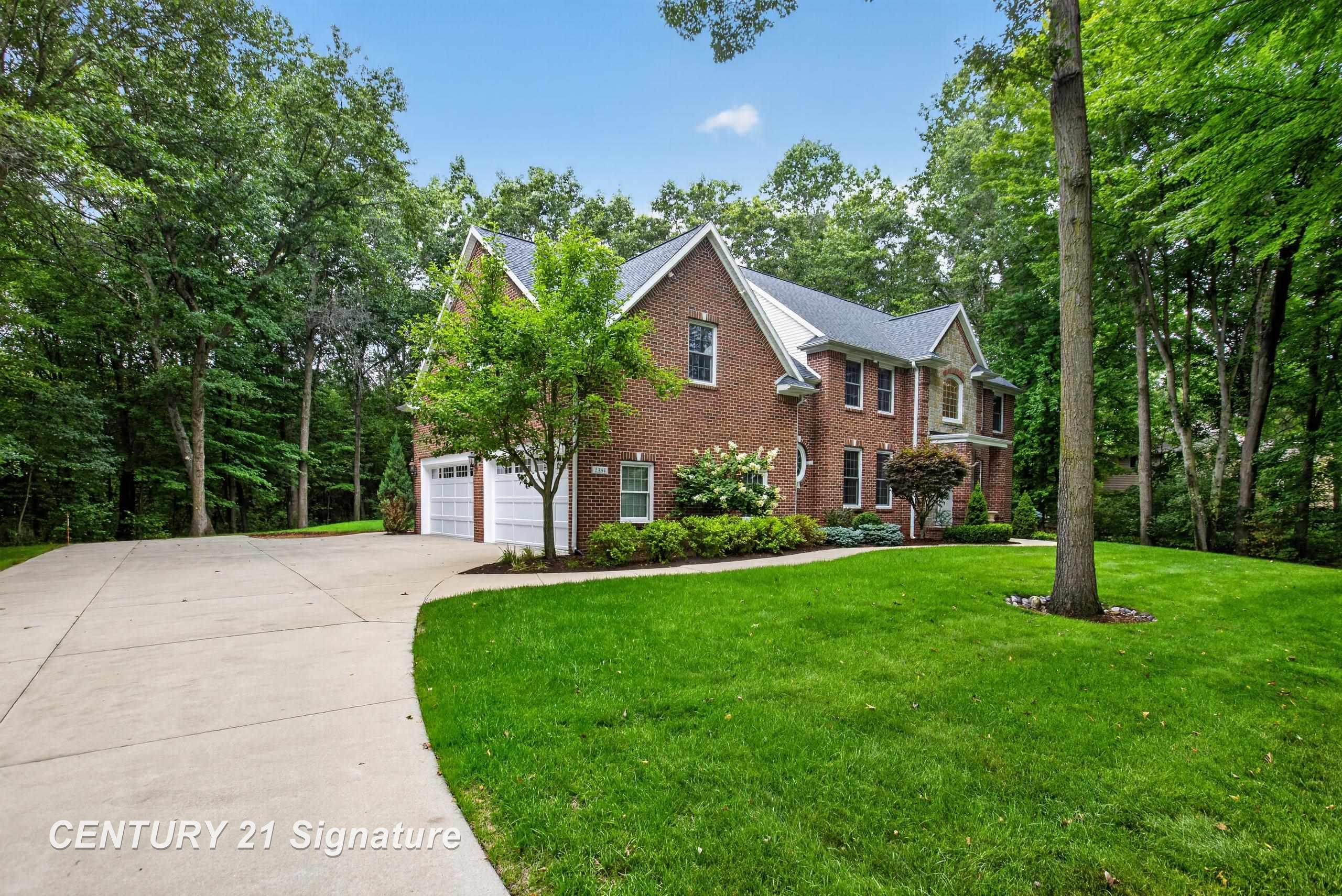Photo 4 of Single family home for sale at 2384 E Cardinal Dr, Midland, MI 48642 | MLS# 61050221925 | Listing updated on 2026-09-19