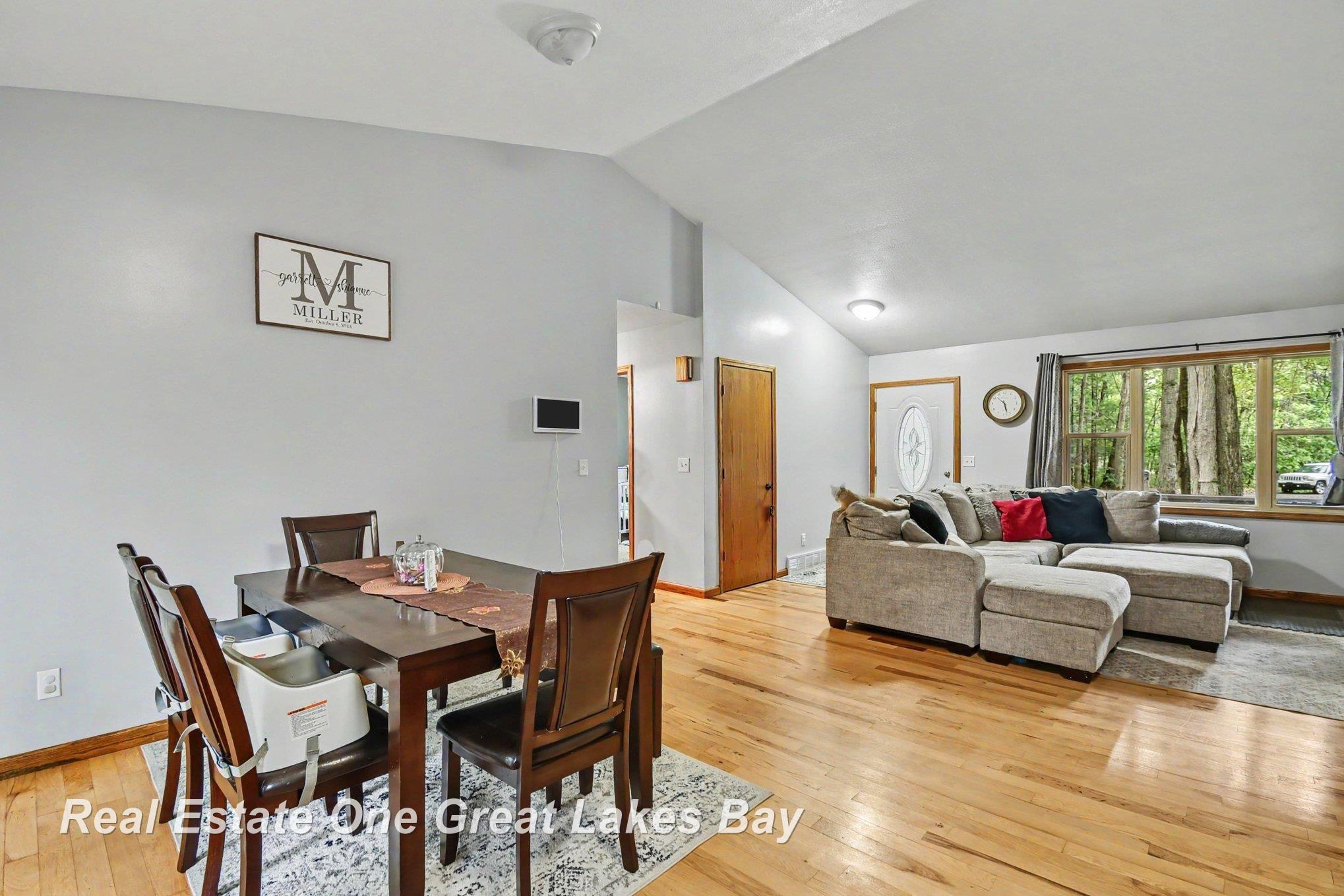 Photo 4 of Single family home for sale at 2567 N Starlite Ct, Sanford, MI 48657 | MLS# 61050221926 | Listing updated on 2026-09-16