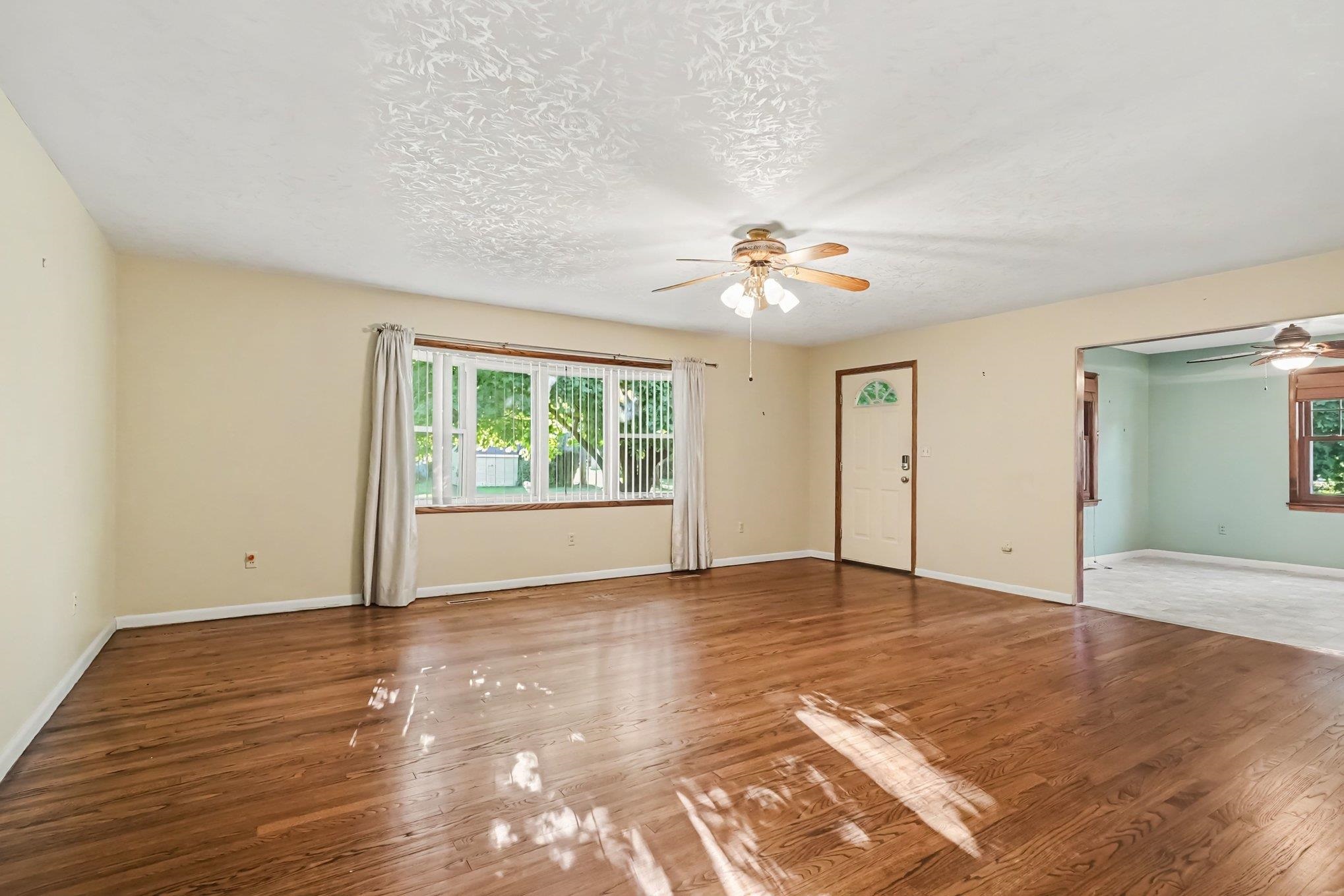 Photo 3 of Single family home for sale at 211 N Powell Rd, Essexville, MI 48732 | MLS# 50221928 | Listing updated on 2026-10-01