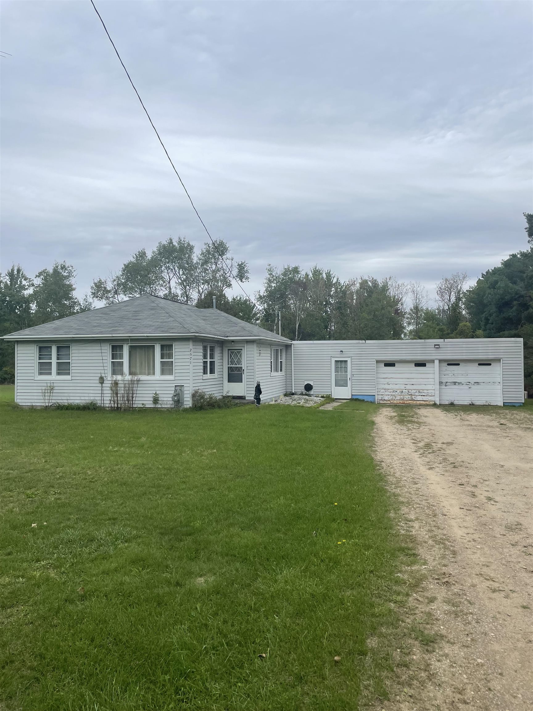 Photo 1 of Sale Pending at 2671 E Maple Rd, Clare, MI 48617 | MLS# 50221940 | Listing updated on 2026-09-28