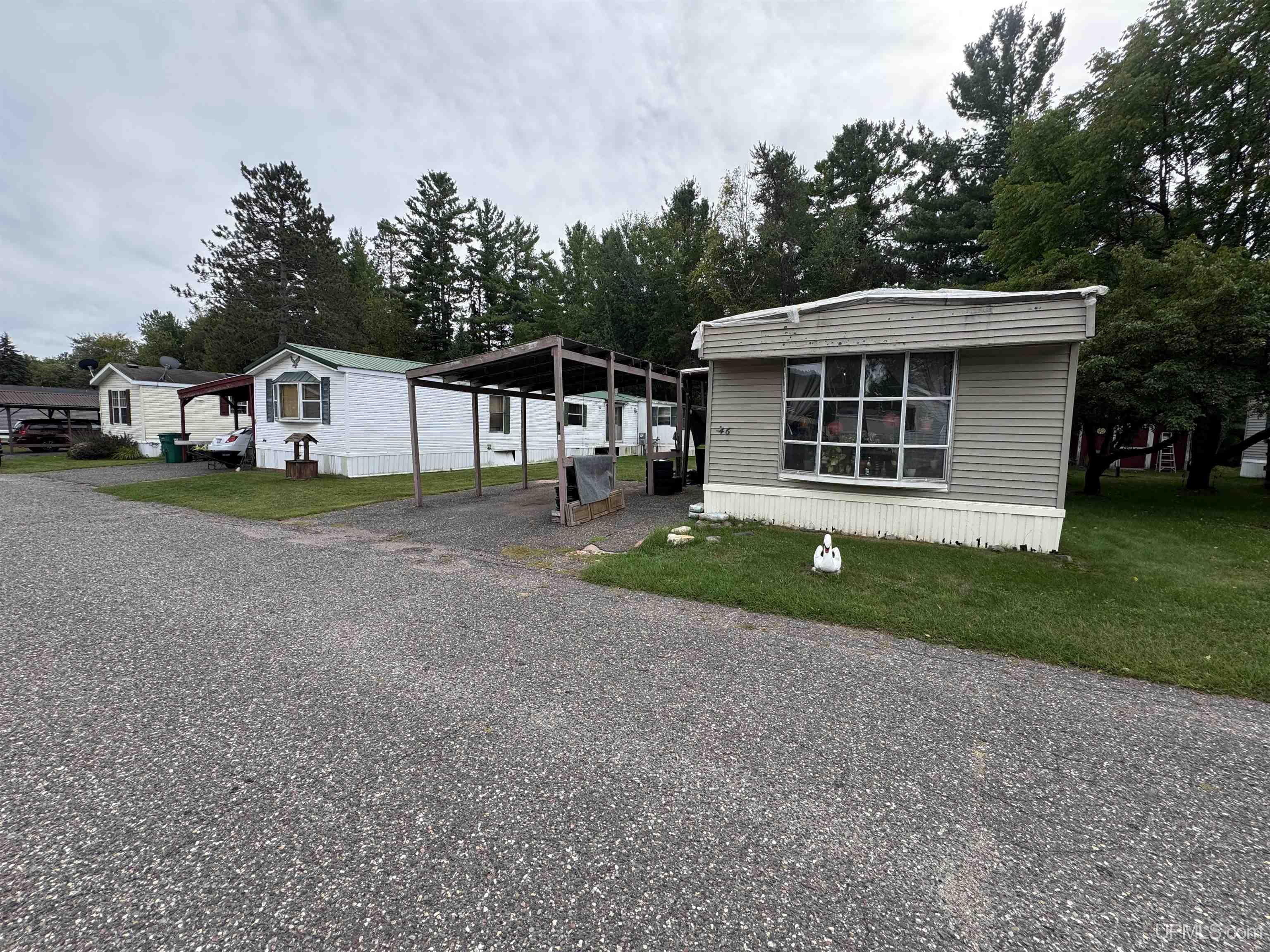 Photo 2 of Manufactured home for sale at N3905 Pine Mountain Rd, Iron Mountain, MI 49801 | MLS# 50221955 | Listing updated on 2026-09-16