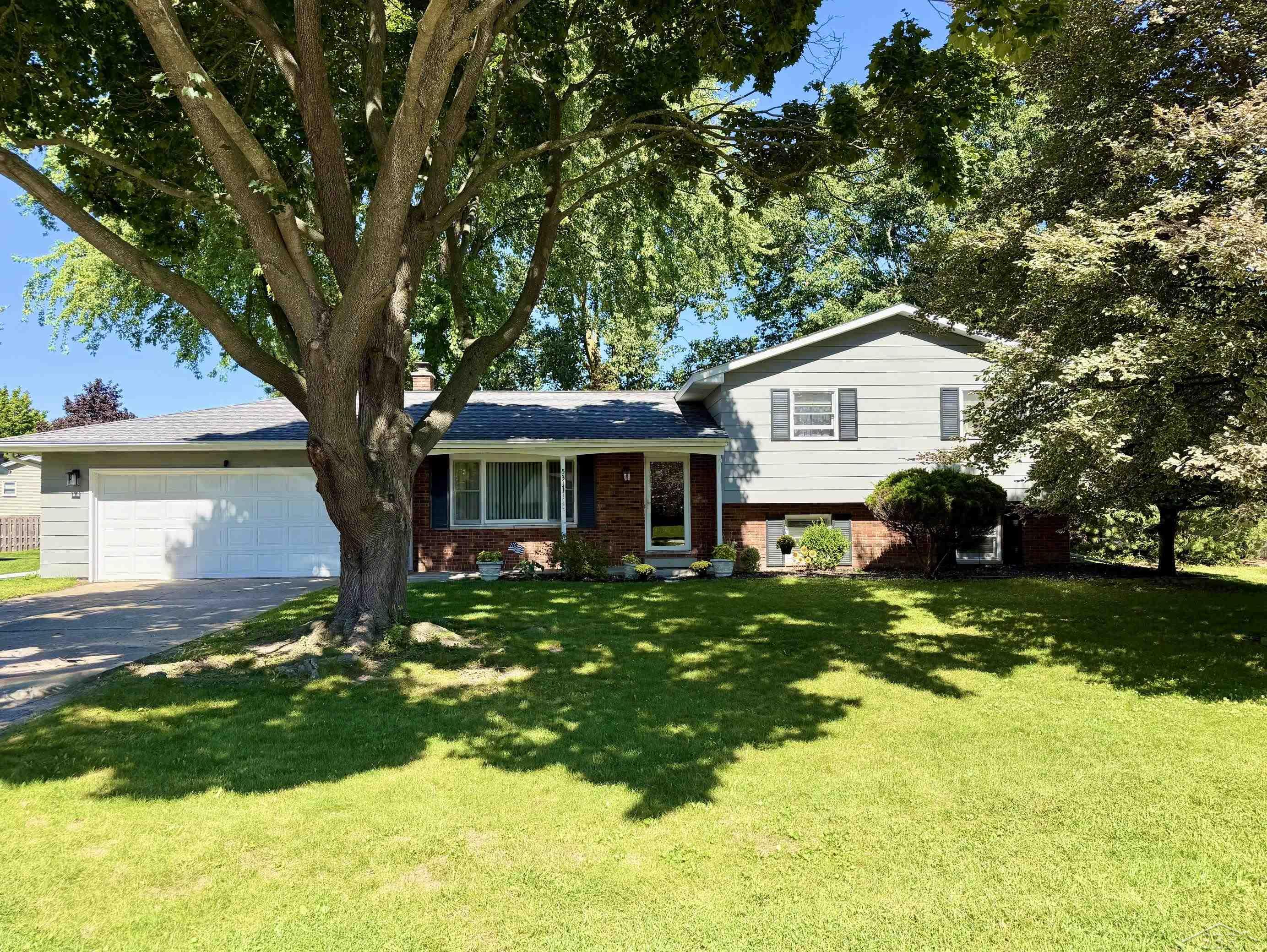 Single family home for sale at 5310 Heritage Dr, Saginaw, MI 48603 | MLS# 61050221959