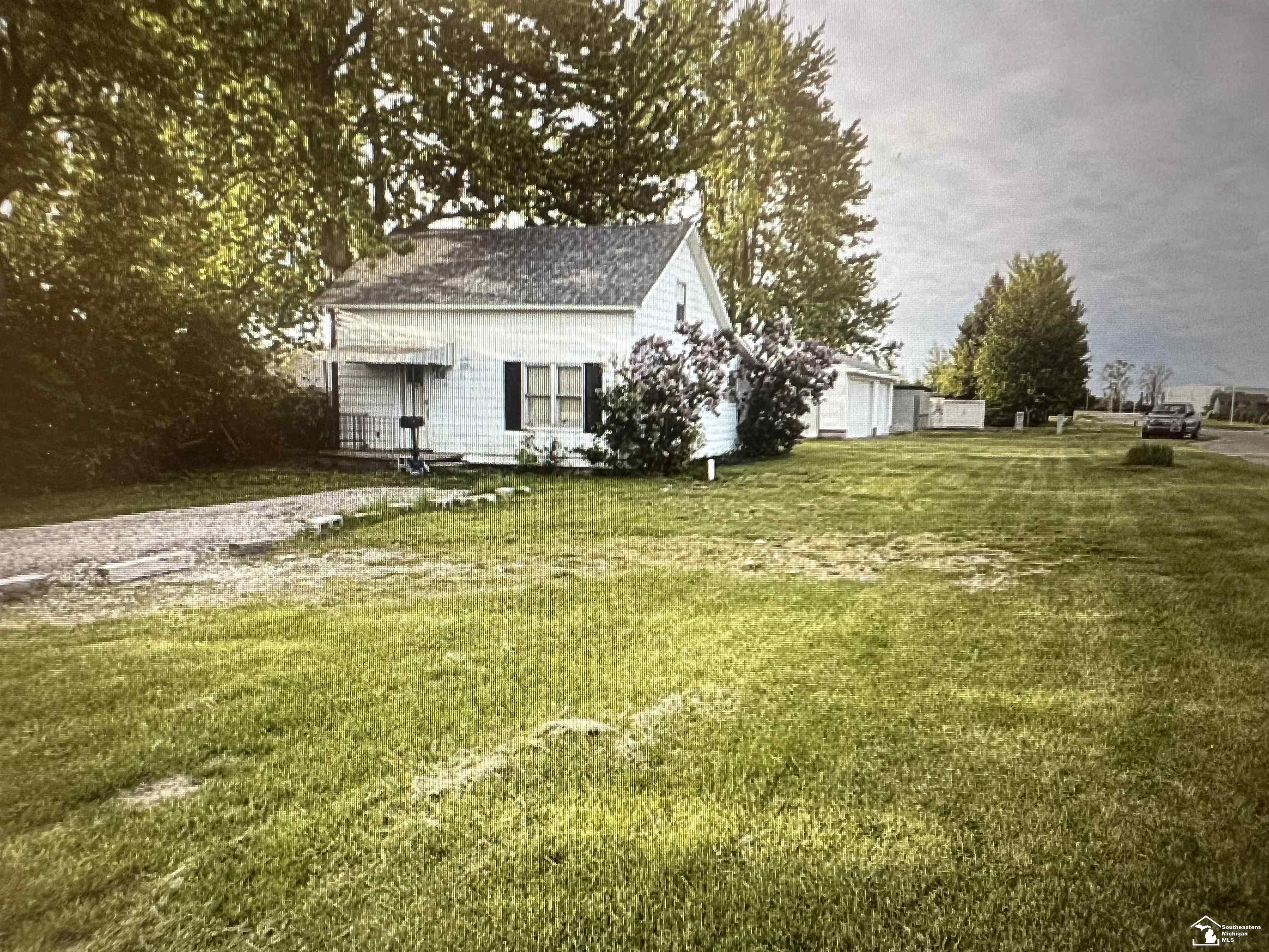 Photo 2 of Single family home for sale at 215 Redman Rd, Milan, MI 48160 | MLS# 57050221967 | Listing updated on 2026-09-17