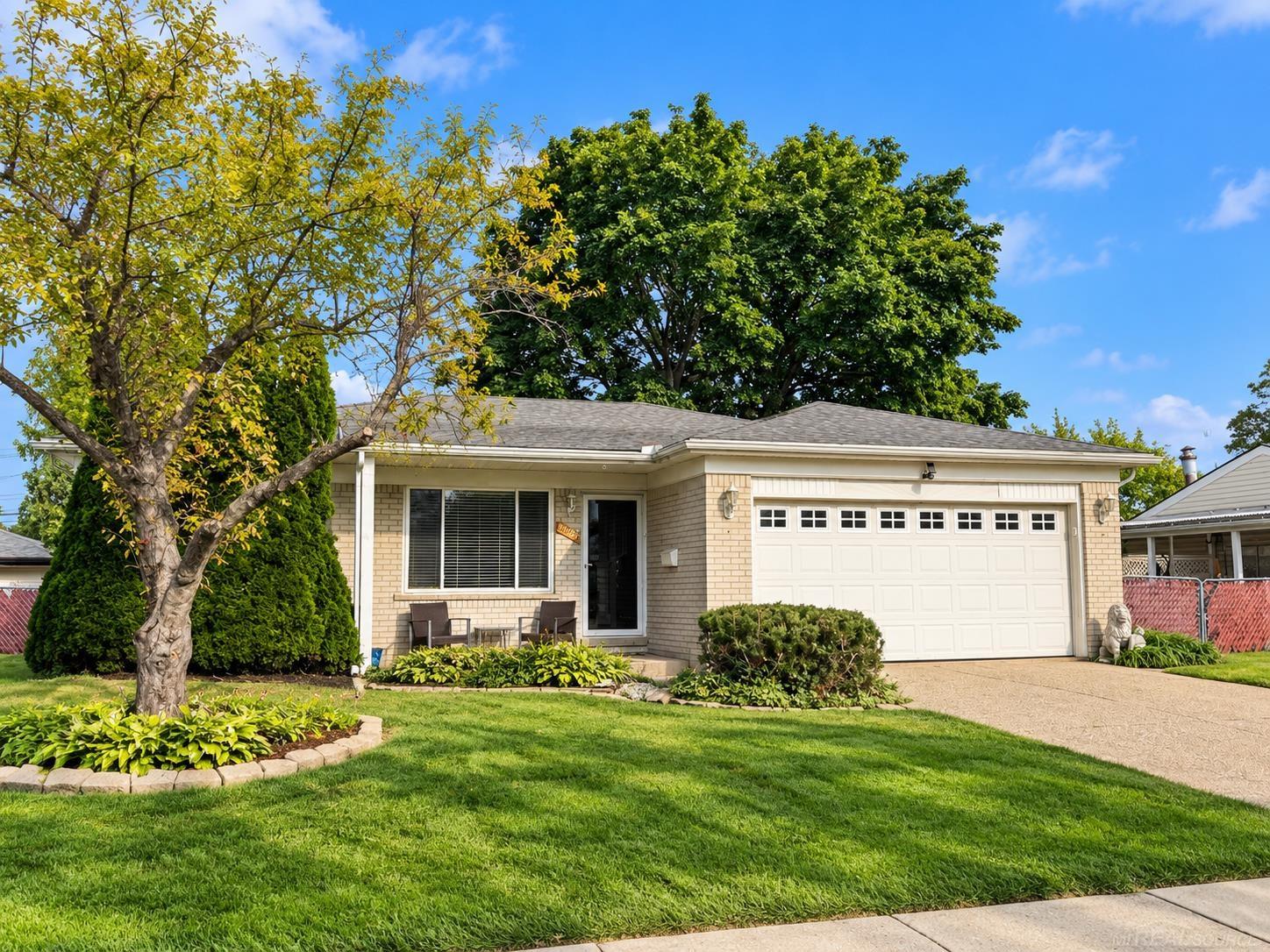 Photo 3 of Single family home for sale at 32228 Columbus Dr, Warren, MI 48088 | MLS# 58050221968 | Listing updated on 2026-09-16