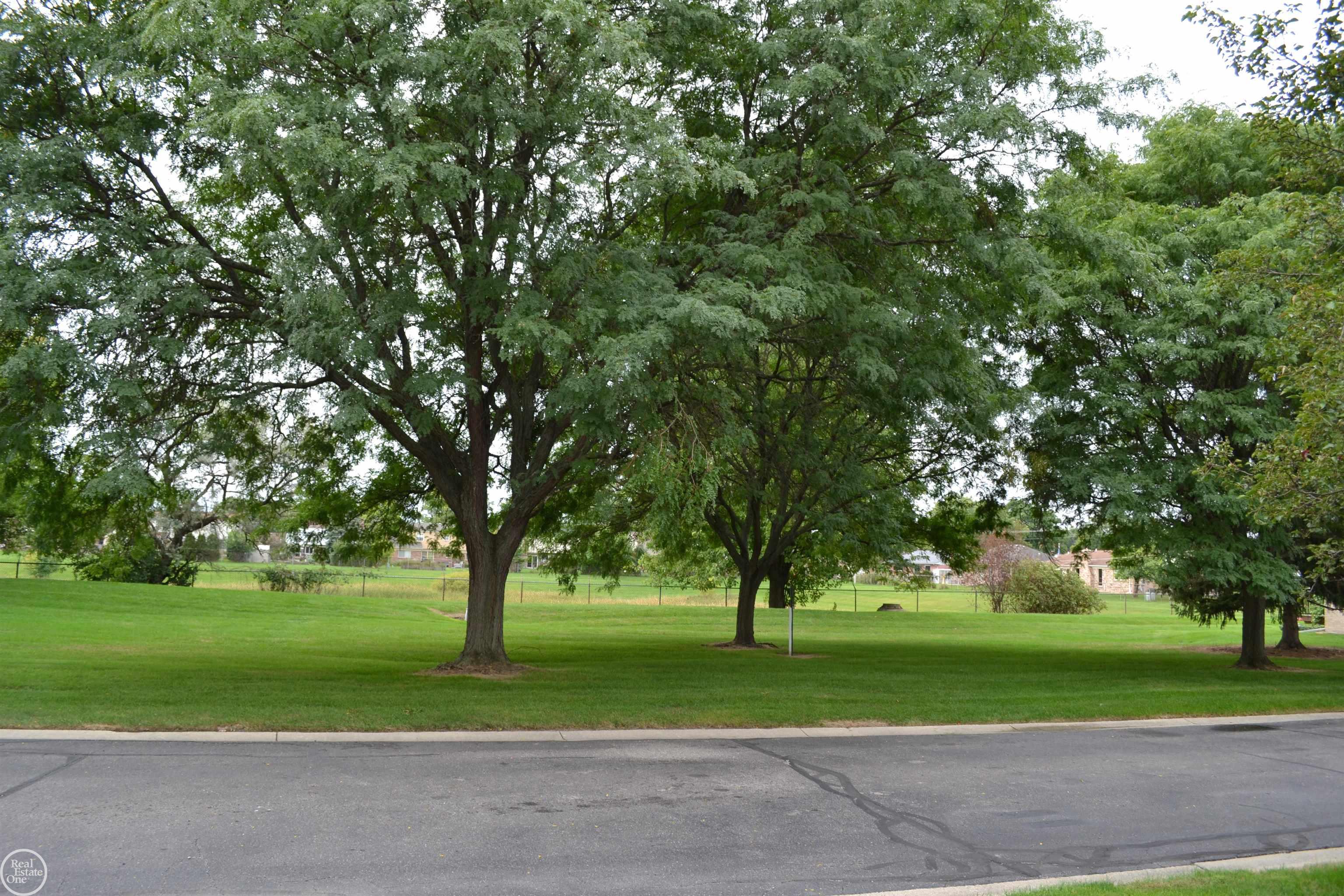 Photo 2 of Condo for sale at 40780 Magnolia E Dr #23, Clinton Township, MI 48038 | MLS# 50221975 | Listing updated on 2026-09-18
