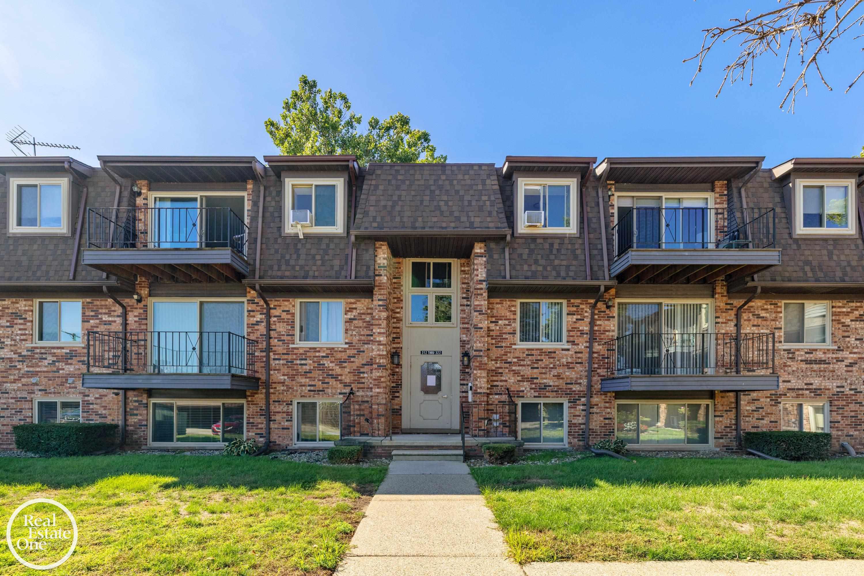 Photo 1 of Condo for sale at 313 Riviera Dr #67, Saint Clair Shores, MI 48080 | MLS# 50221976 | Listing updated on 2026-09-16