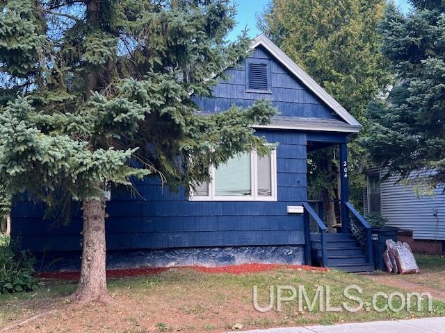 Photo 3 of Sale Pending at 204 W Frederick St #2, Ironwood, MI 49938 | MLS# 50221979 | Listing updated on 2026-09-22