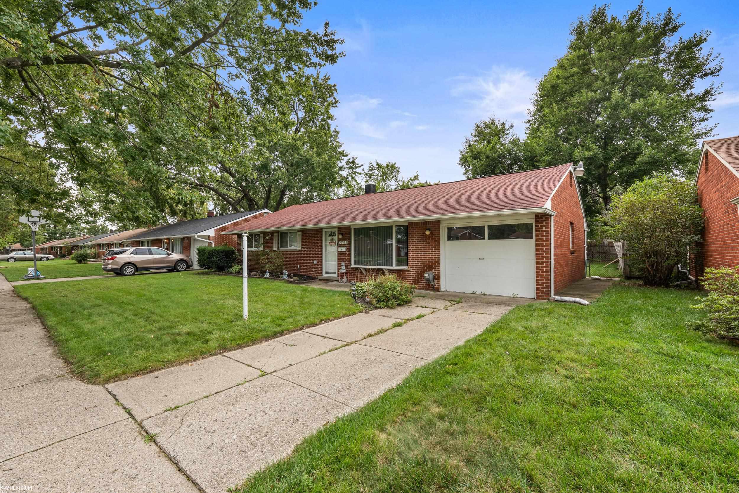 Photo 2 of Single family home for sale at 35529 Seville St, Clinton Township, MI 48035 | MLS# 58050221989 | Listing updated on 2026-09-18