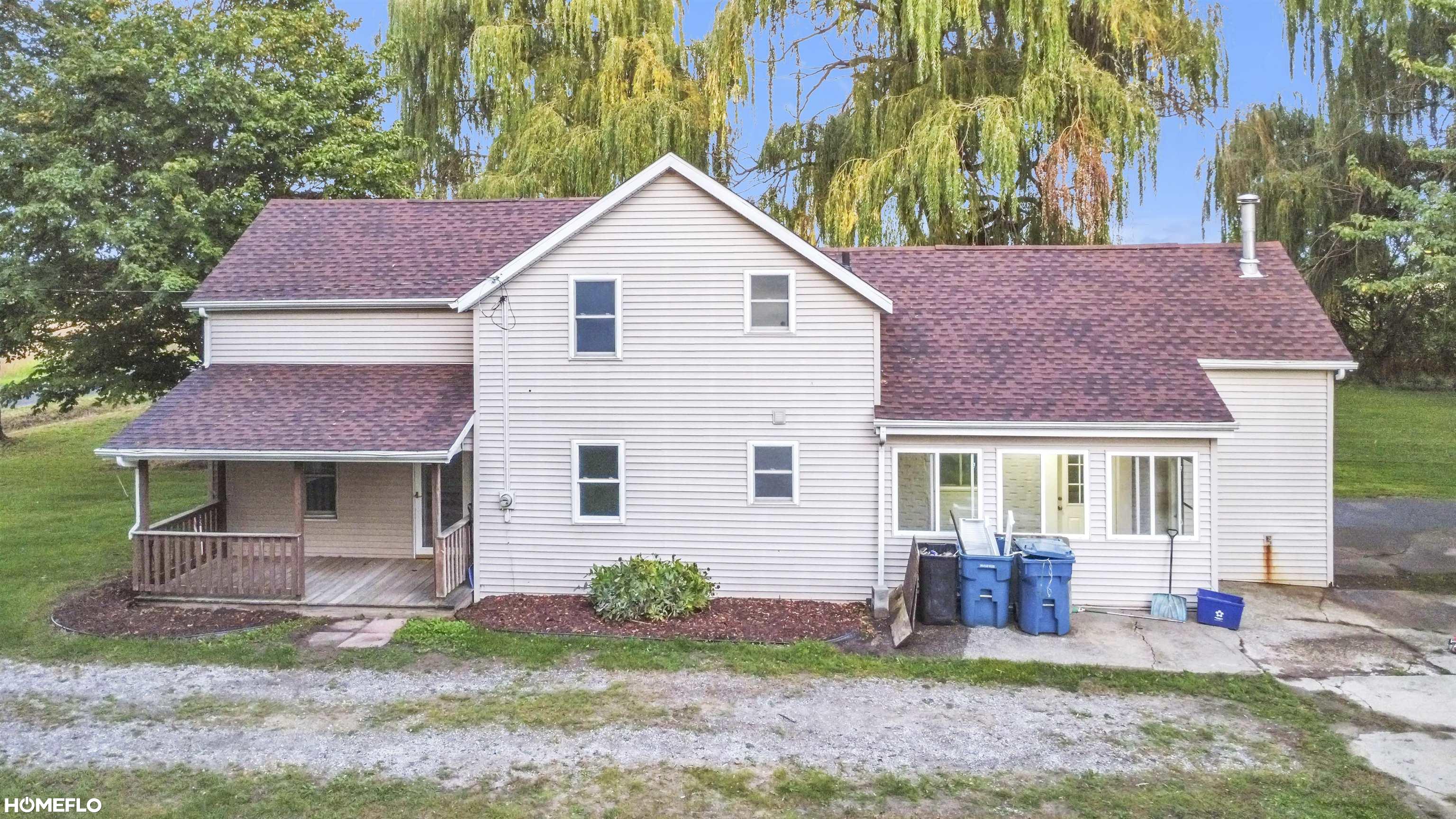Photo 2 of Single family home for sale at 2818 E Brooks Rd, Freeland, MI 48623 | MLS# 61050222007 | Listing updated on 2026-09-16