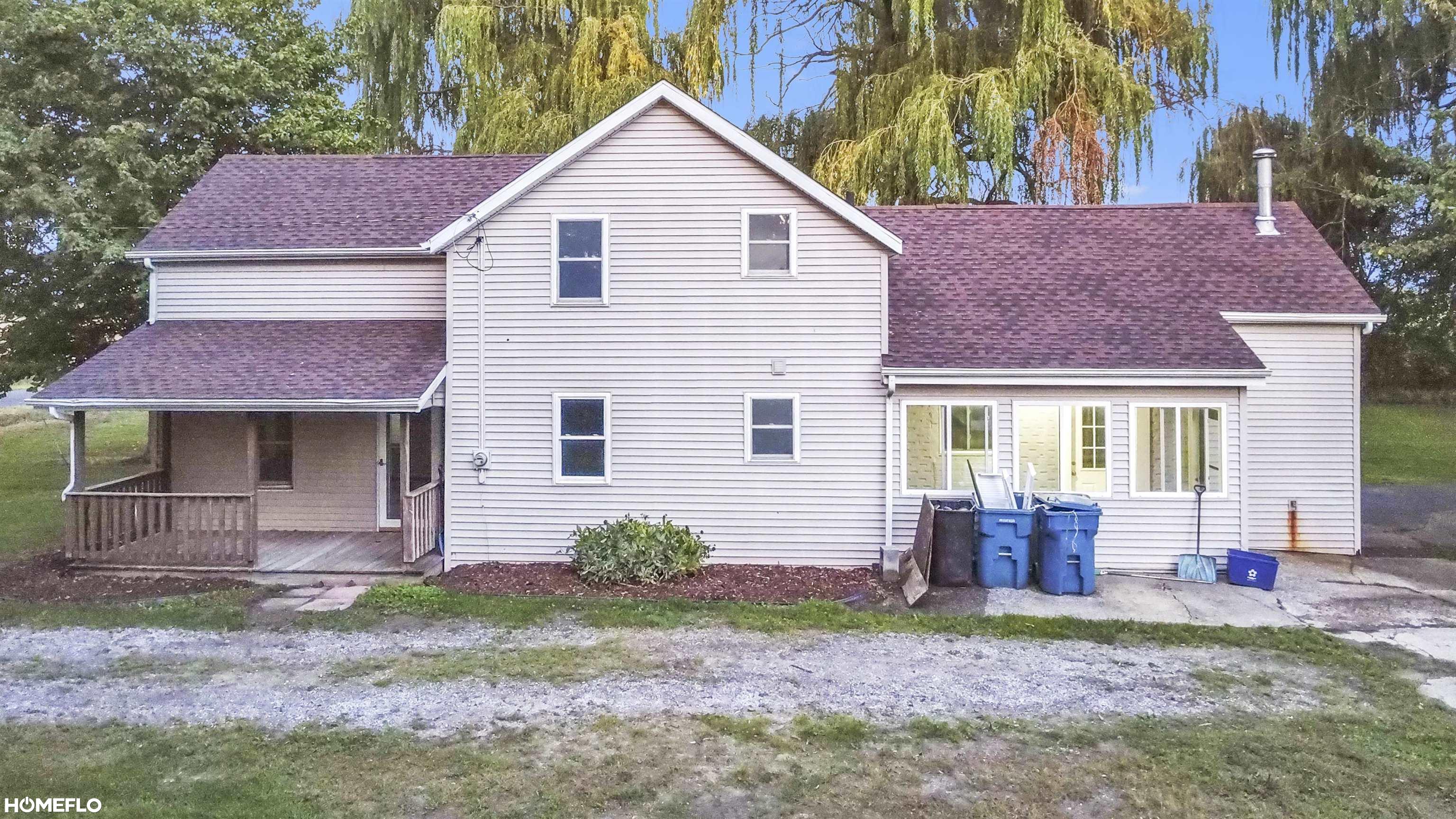 Photo 3 of Single family home for sale at 2818 E Brooks Rd, Freeland, MI 48623 | MLS# 61050222007 | Listing updated on 2026-09-16