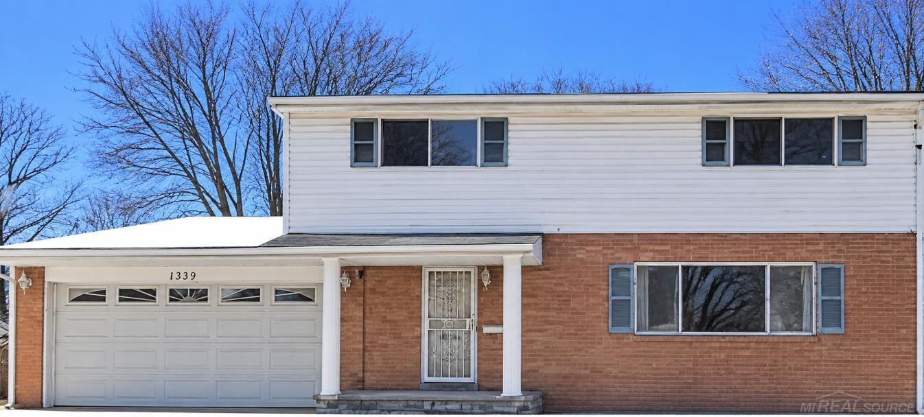 Single family home for sale at 1339 Essling St, Saginaw, MI 48601 | MLS# 58050222013