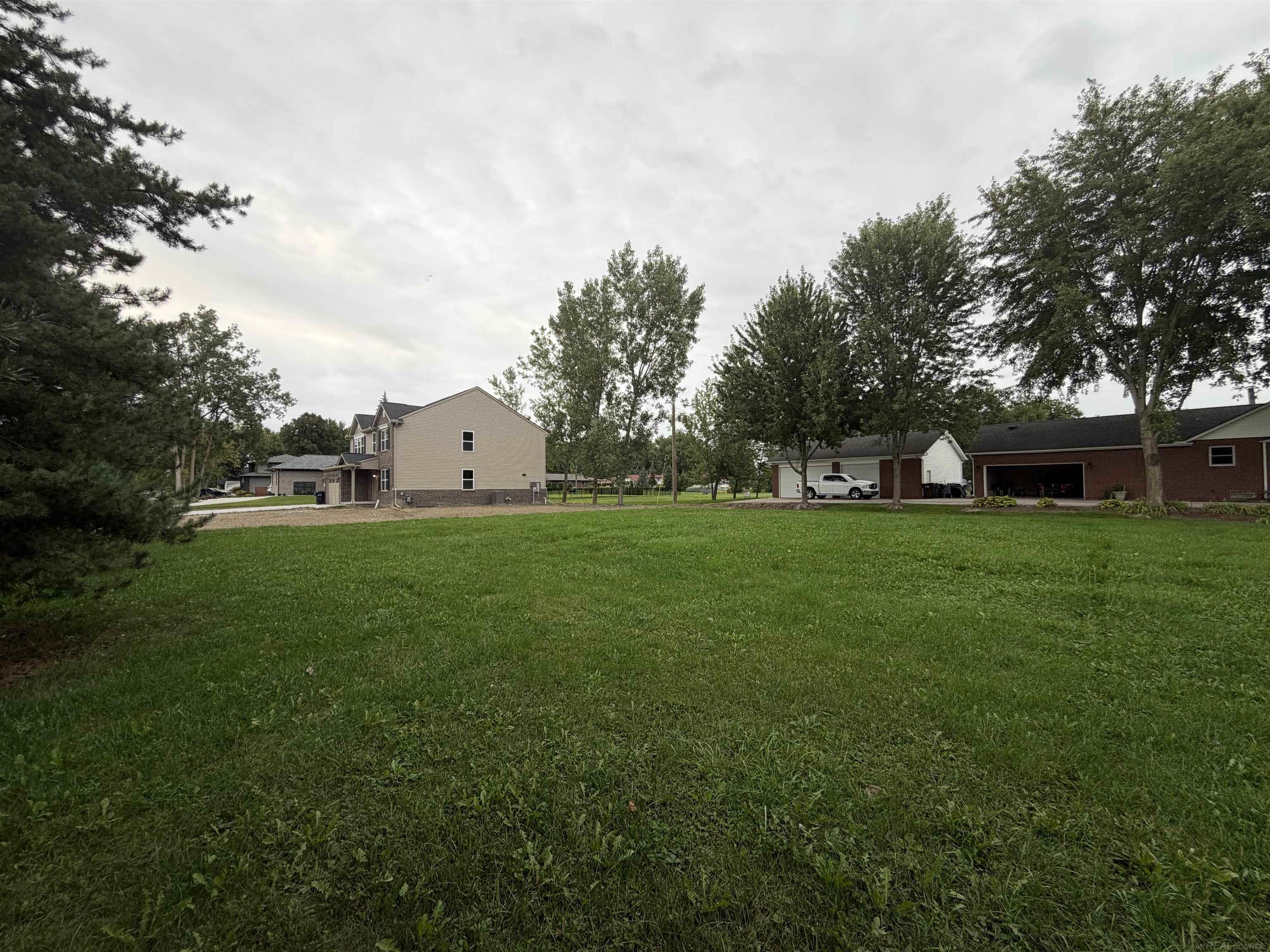 Photo 2 of Land for sale at 37300 Hanson Dr, Sterling Heights, MI 48310 | MLS# 58050222018 | Listing updated on 2026-09-17