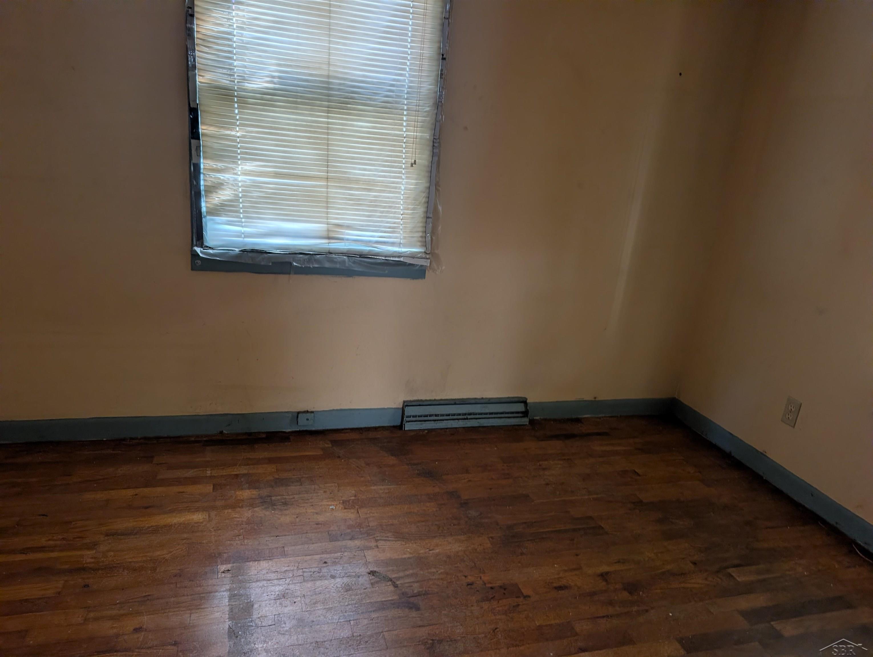 Photo 4 of Single family home for sale at 2307 S Niagara St, Saginaw, MI 48602 | MLS# 61050222025 | Listing updated on 2026-09-16