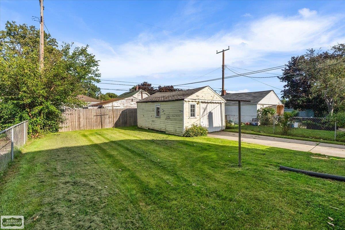 Photo 4 of Single family home for sale at 23140 Rein Ave, Eastpointe, MI 48021 | MLS# 58050222026 | Listing updated on 2026-09-18