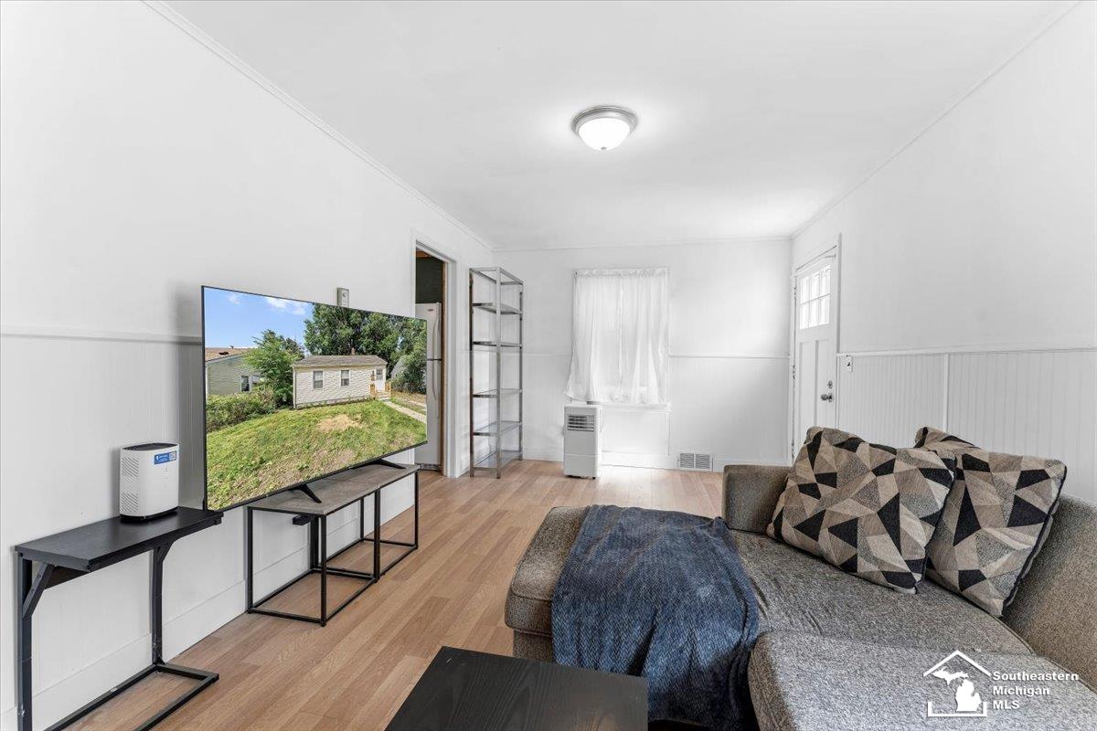 Photo 3 of Single family home for sale at 3245 Inman St, Ferndale, MI 48220 | MLS# 57050222030 | Listing updated on 2026-09-17