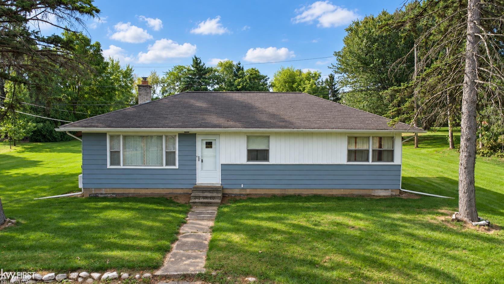 Photo 1 of Single family home for sale at 810 E Silverbell Rd, Lake Orion, MI 48360 | MLS# 50222043 | Listing updated on 2026-09-17