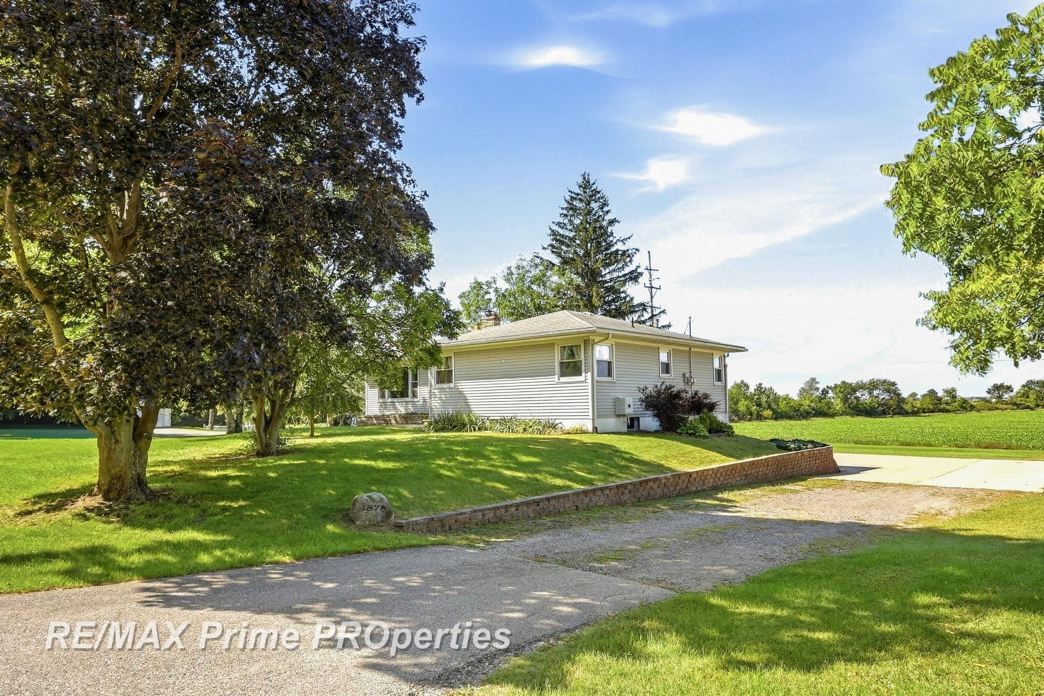 Photo 2 of Single family home for sale at 4878 Cottrell Rd, Vassar, MI 48768 | MLS# 61050222046 | Listing updated on 2026-09-17