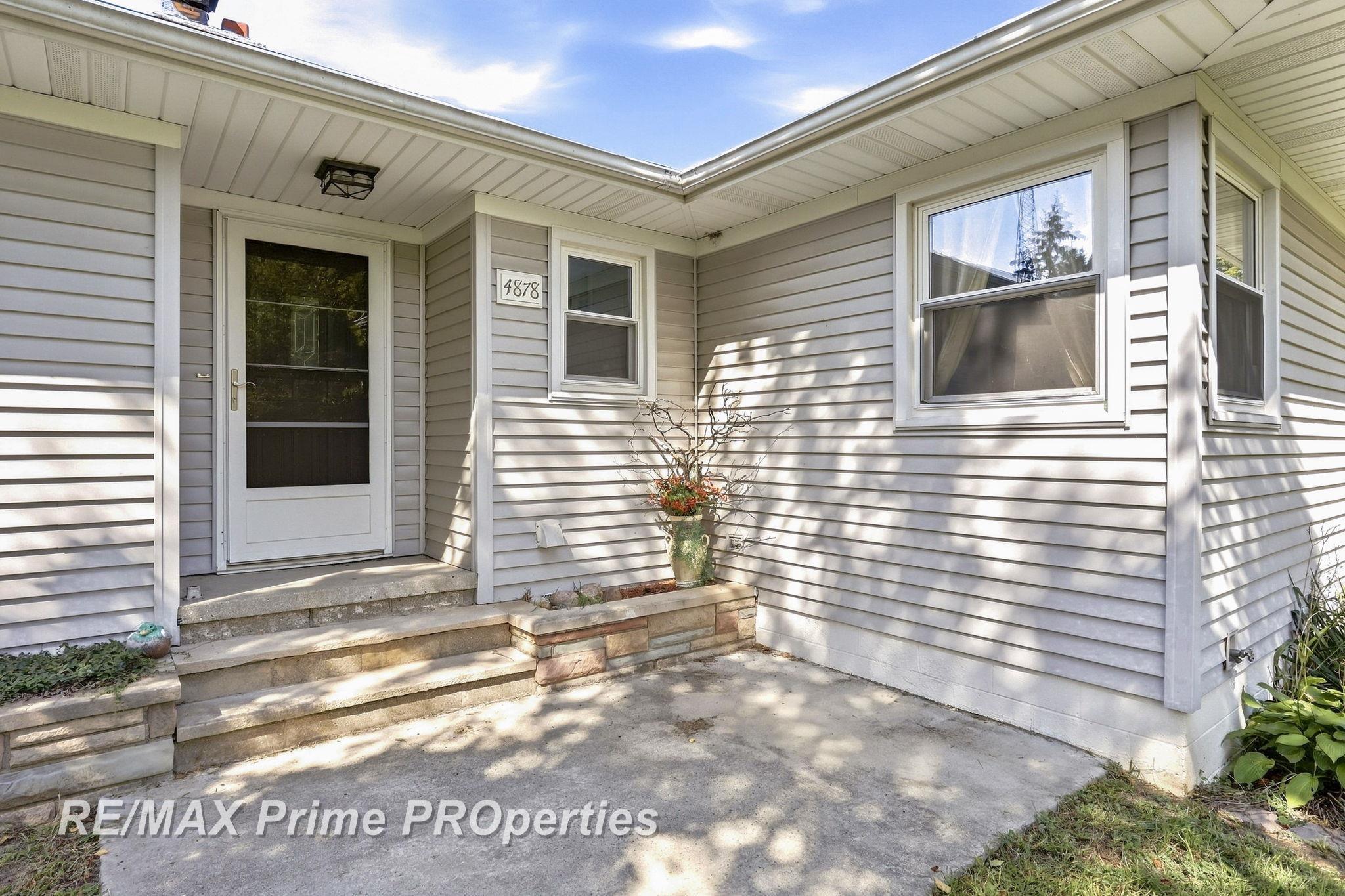 Photo 4 of Single family home for sale at 4878 Cottrell Rd, Vassar, MI 48768 | MLS# 61050222046 | Listing updated on 2026-09-17