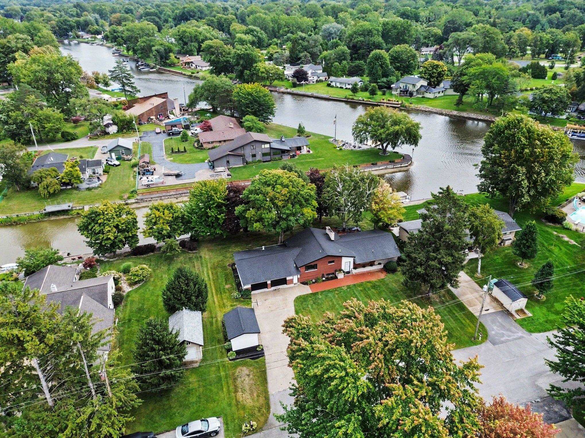Photo 4 of Single family home for sale at 3149 W Riverview Dr, Bay City, MI 48706 | MLS# 50222047 | Listing updated on 2026-09-17