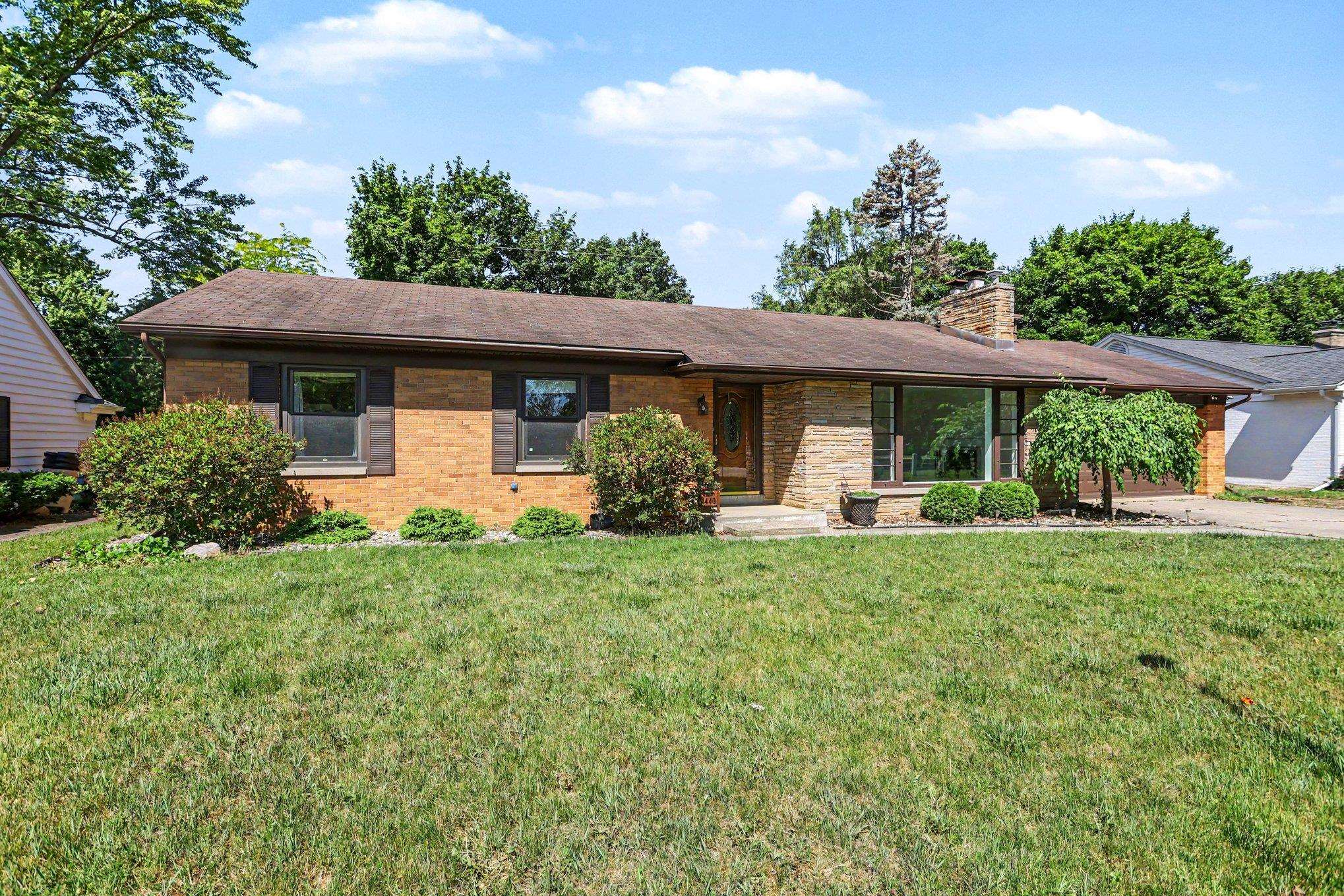 Photo 2 of Single family home for sale at 1449 Lathrup Ave, Saginaw, MI 48638 | MLS# 50222048 | Listing updated on 2026-09-17