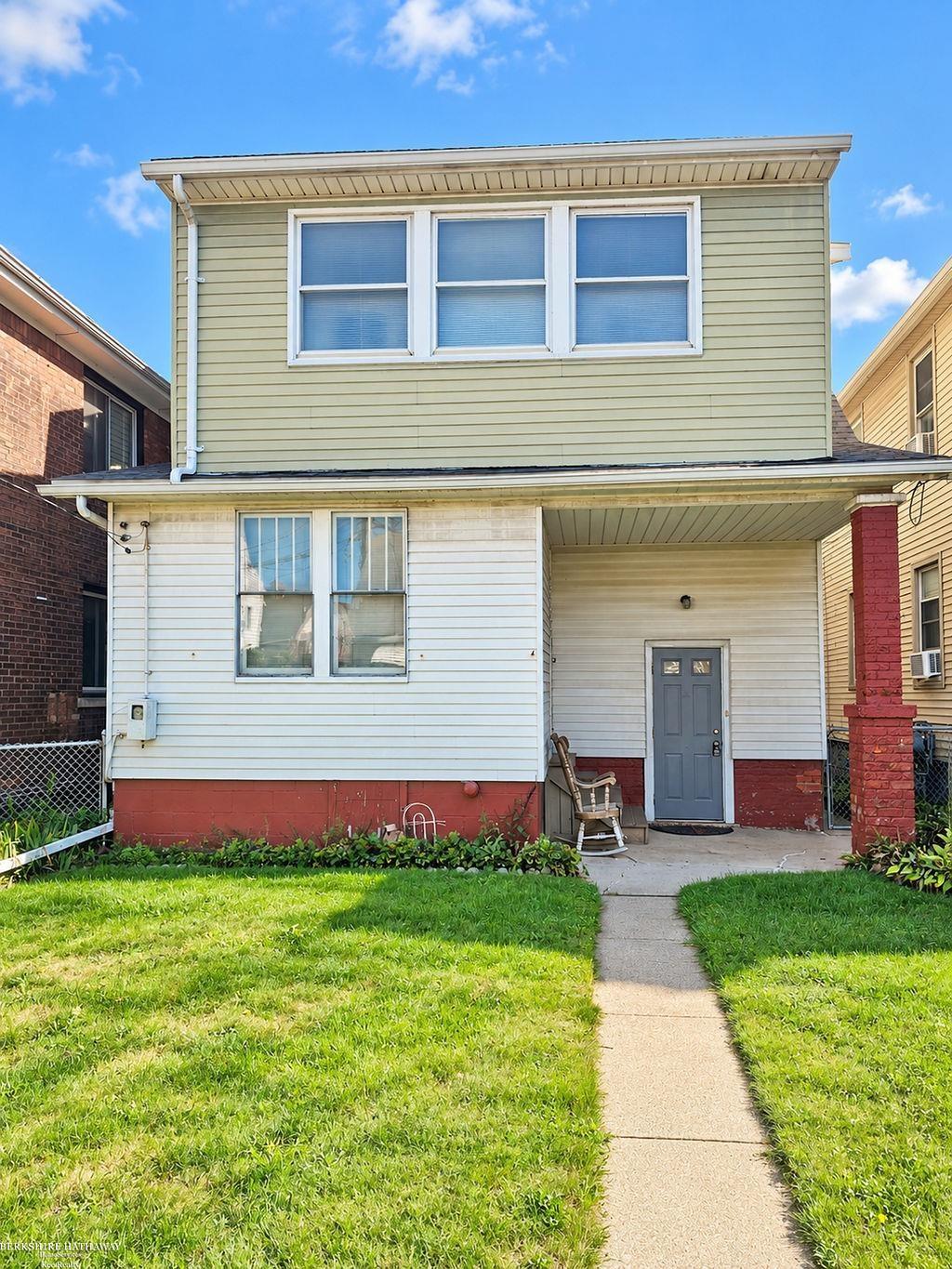 Photo 2 of Single family home for sale at 9421 Brombach St, Hamtramck, MI 48212 | MLS# 58050222051 | Listing updated on 2026-09-17