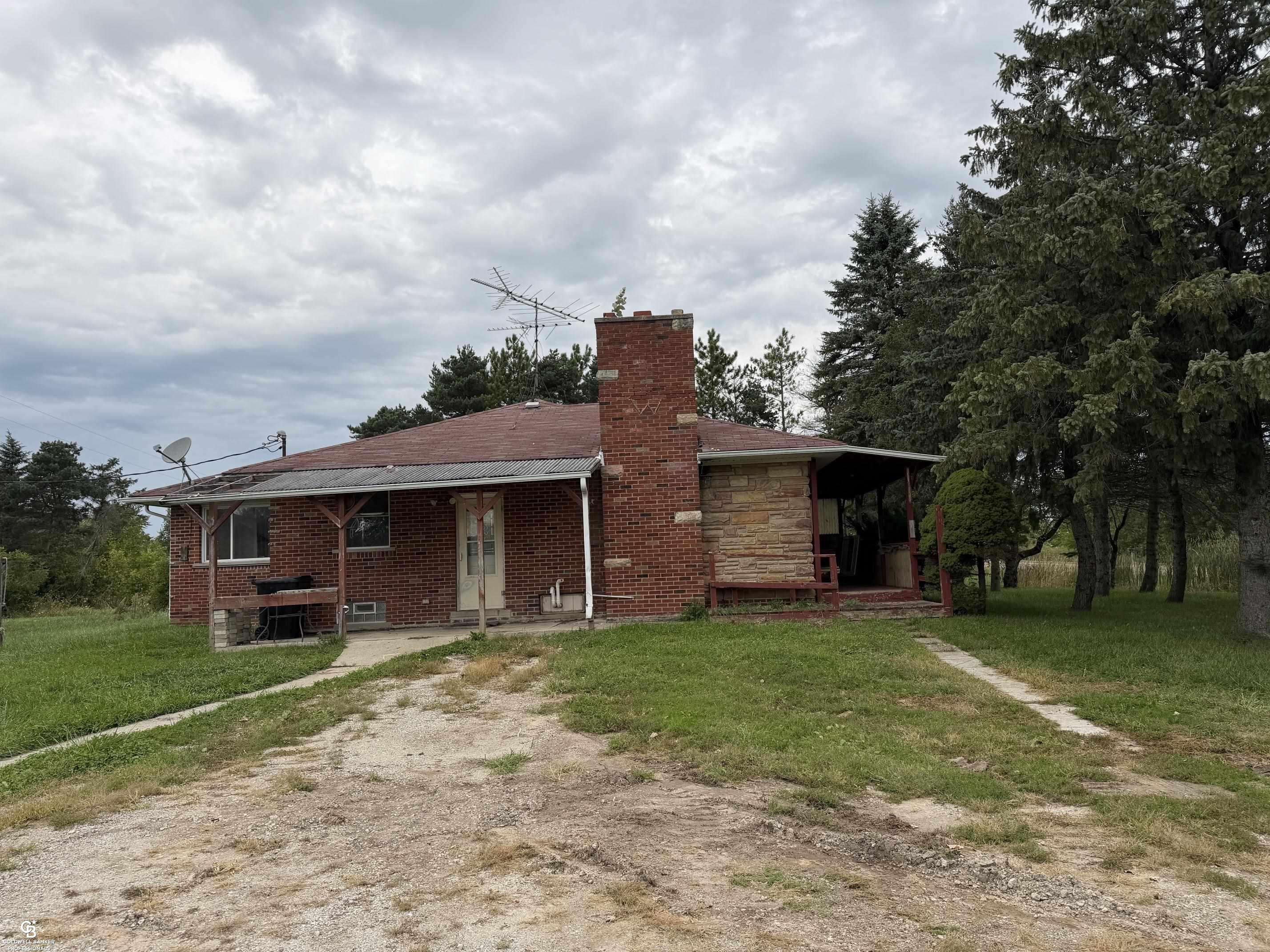 Photo 2 of Single family home for sale at 2627 Reeves Rd, Riley, MI 48041 | MLS# 58050222054 | Listing updated on 2026-09-17