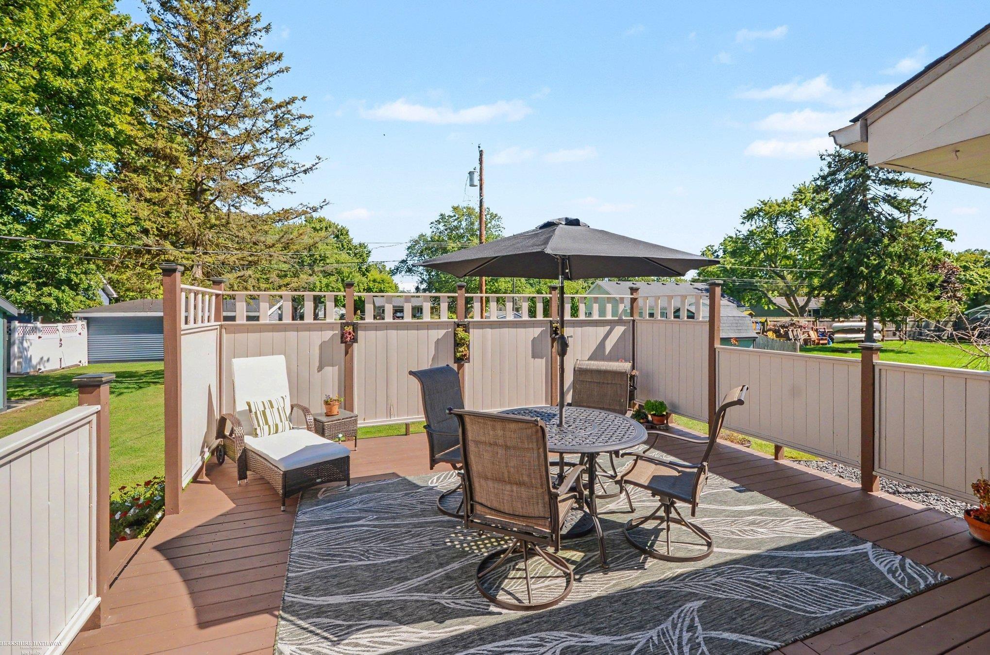 Photo 3 of Single family home for sale at 1105 Henry St, Saint Clair, MI 48079 | MLS# 58050222057 | Listing updated on 2026-09-17