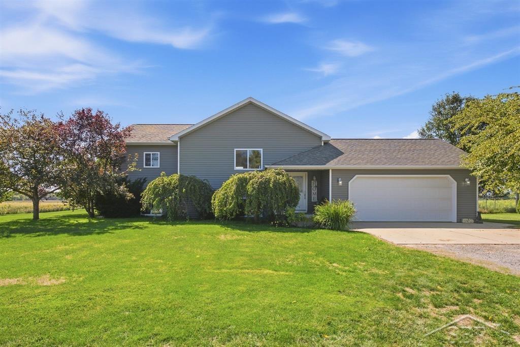Photo 1 of Single family home for sale at 322 E Baker Rd, Hope, MI 48628 | MLS# 61050222070 | Listing updated on 2026-09-17