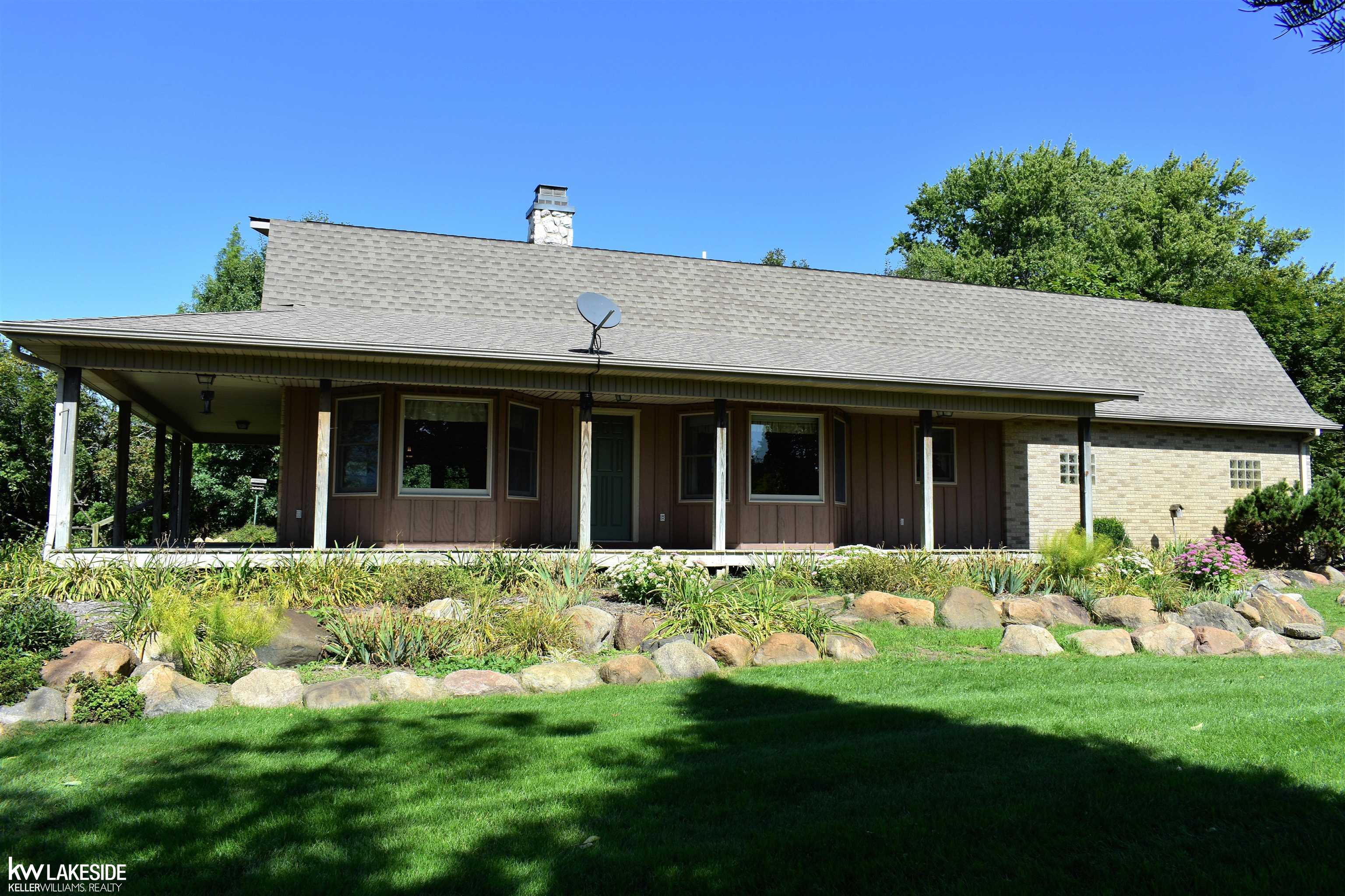 Photo 2 of Single family home for sale at 2525 E Sanilac Rd, Caro, MI 48723 | MLS# 58050222073 | Listing updated on 2026-09-17